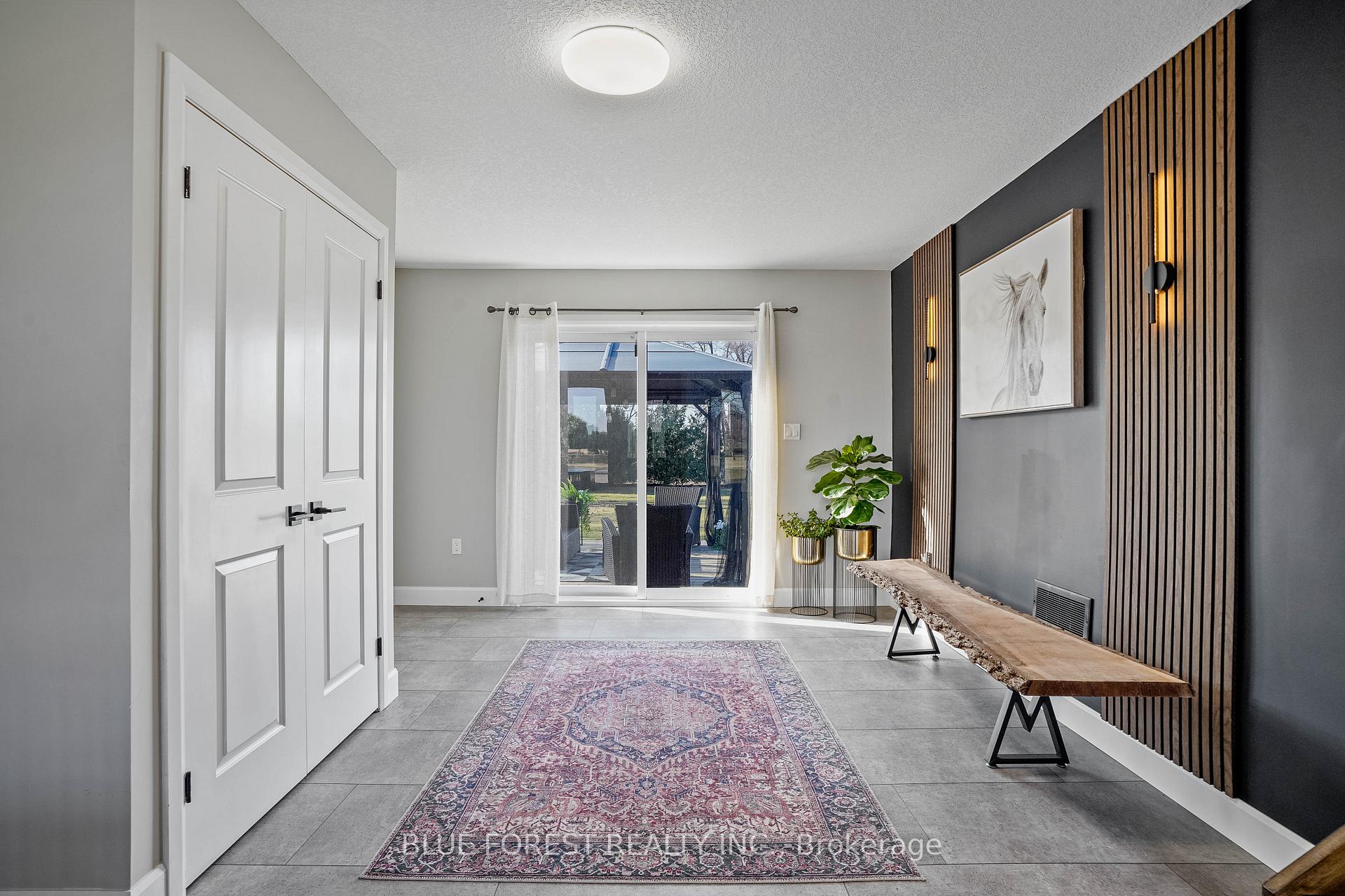 Photo 8 of 8748 Glengyle Drive, Strathroy-Caradoc, Rural Strathroy-Caradoc — HOMEH