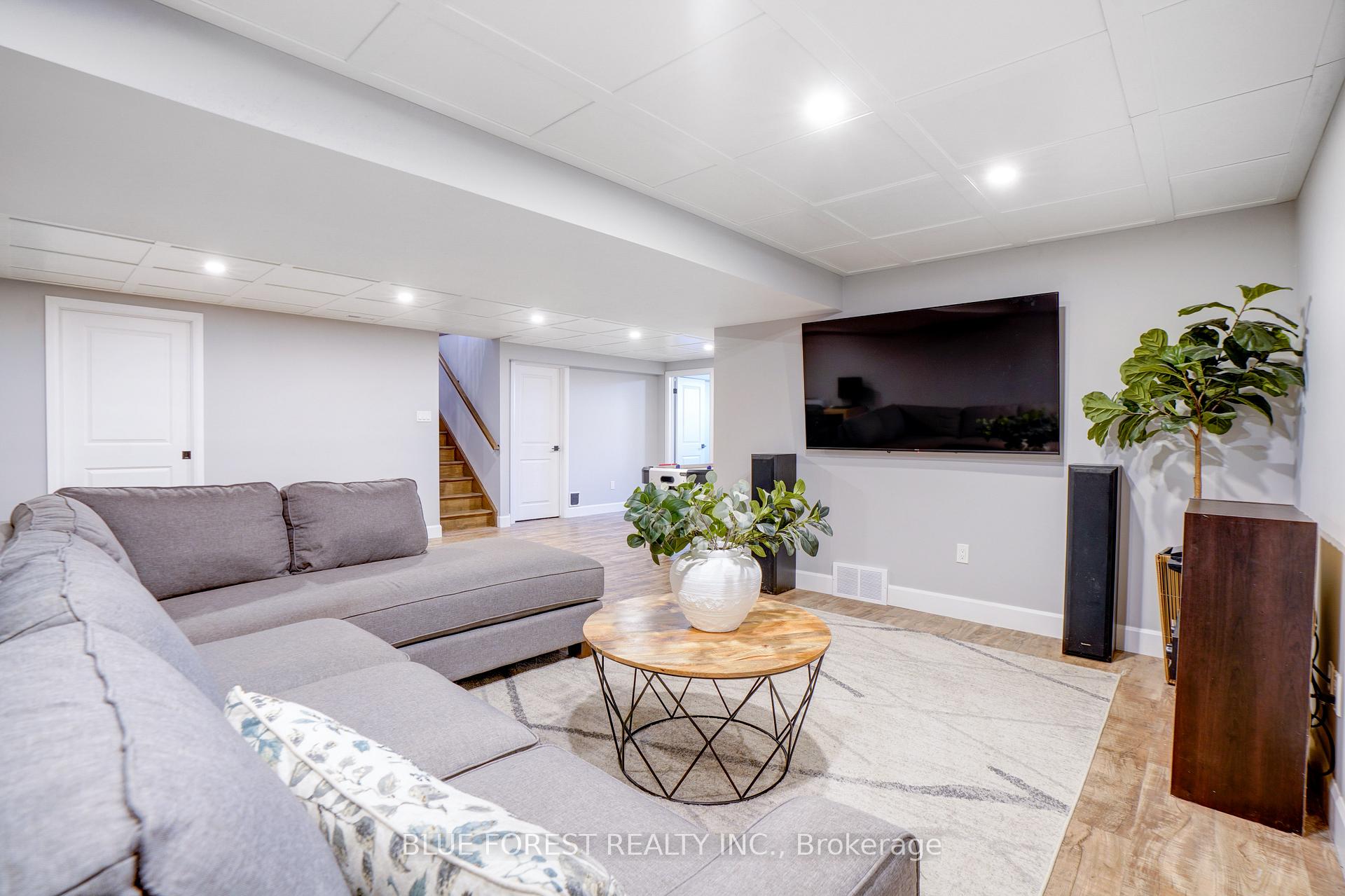 Photo 36 of 8748 Glengyle Drive, Strathroy-Caradoc, Rural Strathroy-Caradoc — HOMEH