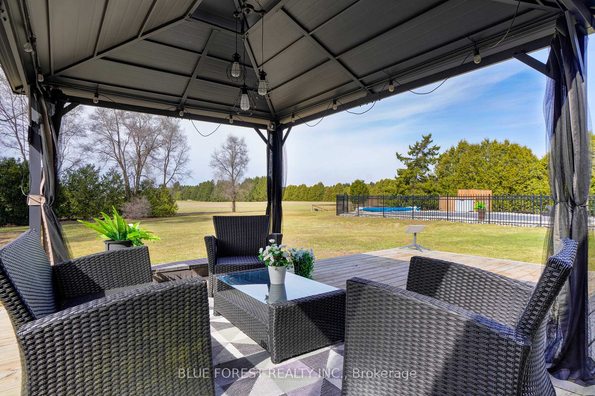 Photo 45 of 8748 Glengyle Drive, Strathroy-Caradoc, Rural Strathroy-Caradoc — HOMEH