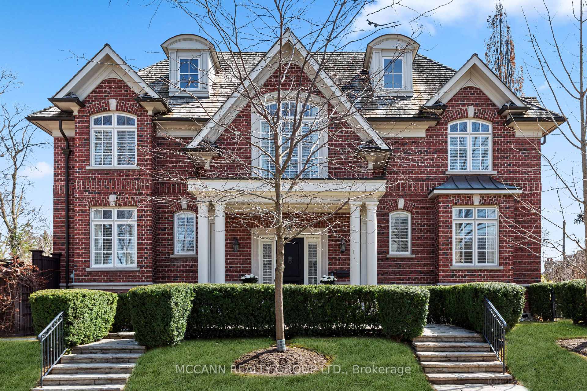Front of 21 De Vere Gardens