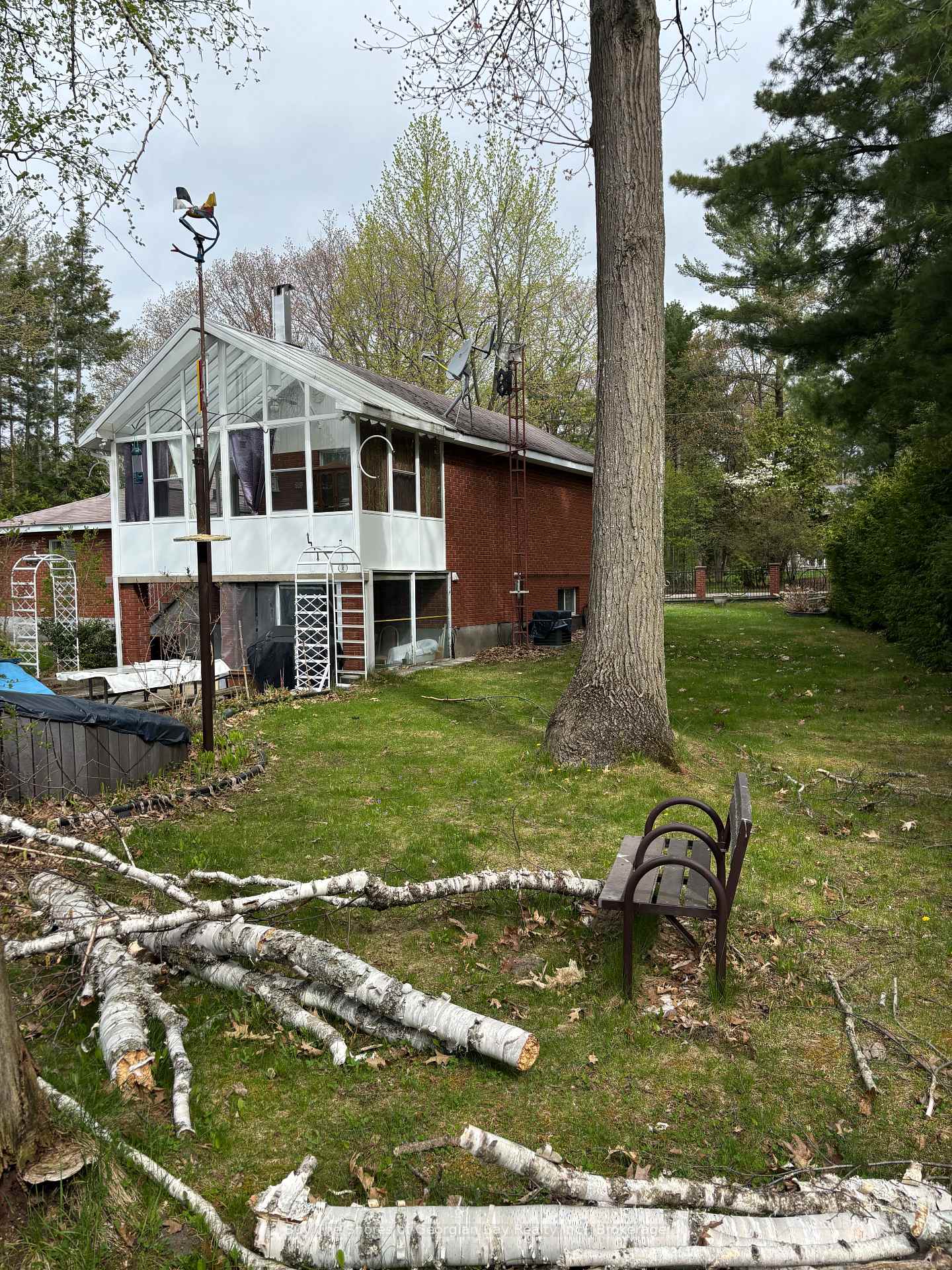 Photo 16 of 41 Lindale Avenue, Tiny, Rural Tiny — HOMEH