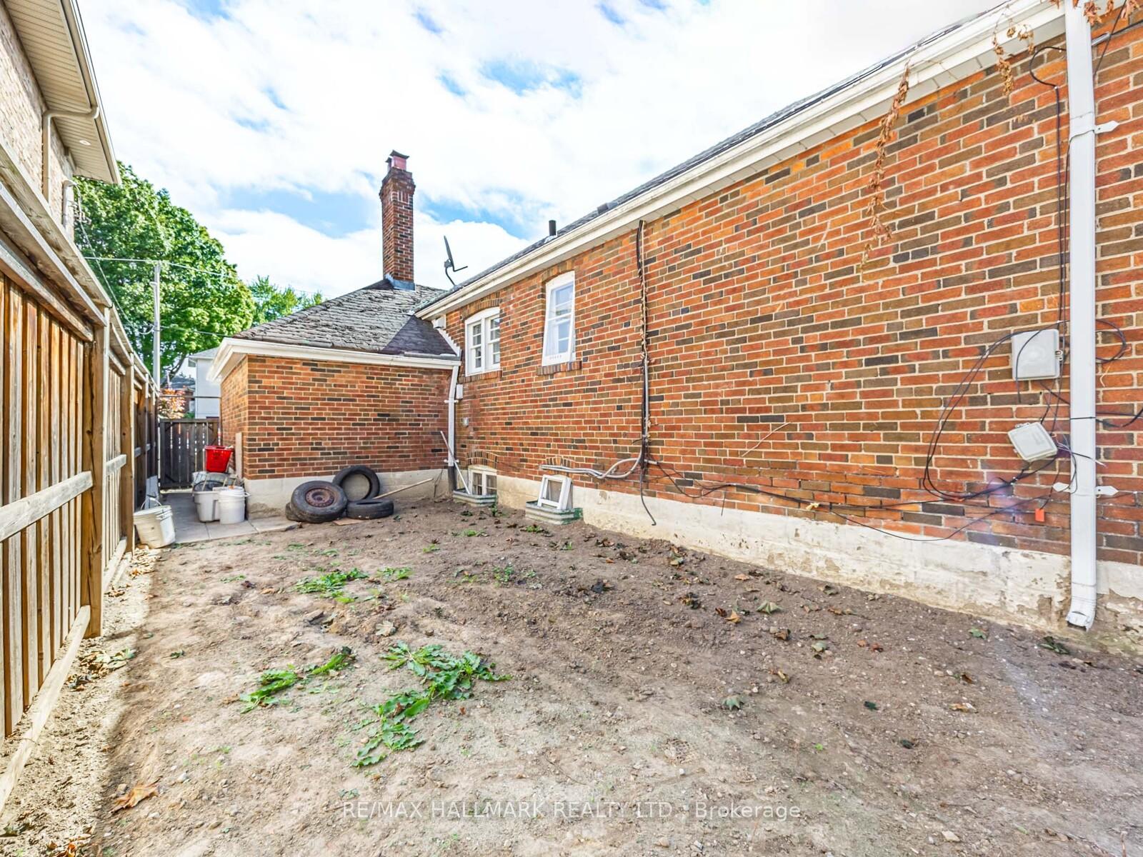 Photo 30 of 12 Ralston Avenue, Toronto, East York — HOMEH