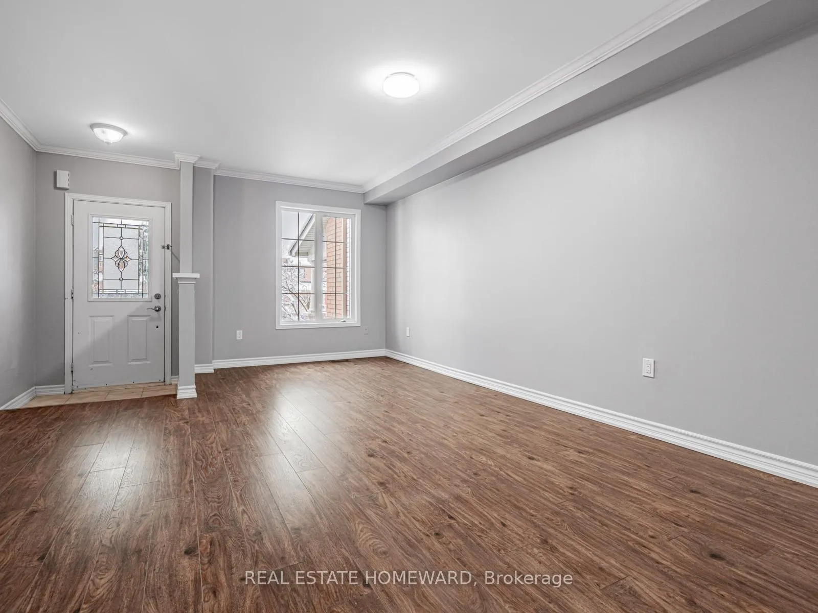 Photo 5 of 304 Flagstone Way, Newmarket, Woodland Hill — HOMEH