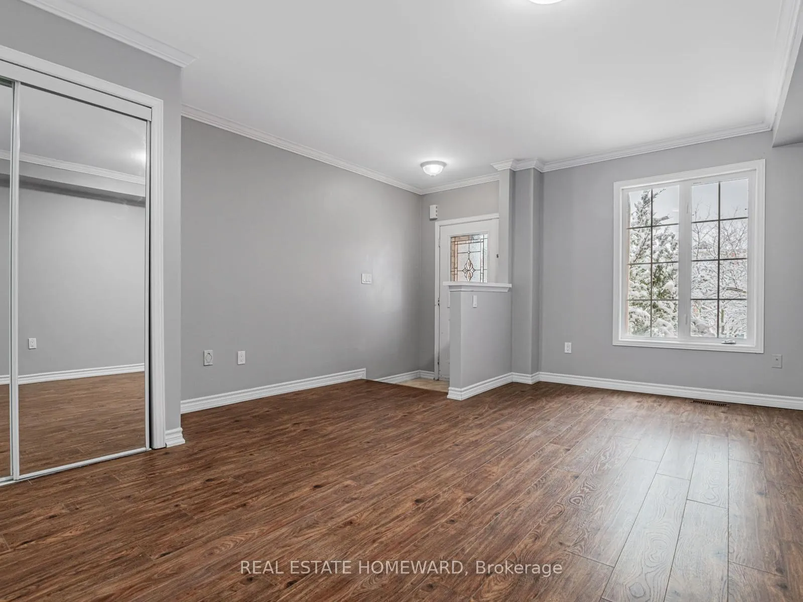 Photo 6 of 304 Flagstone Way, Newmarket, Woodland Hill — HOMEH