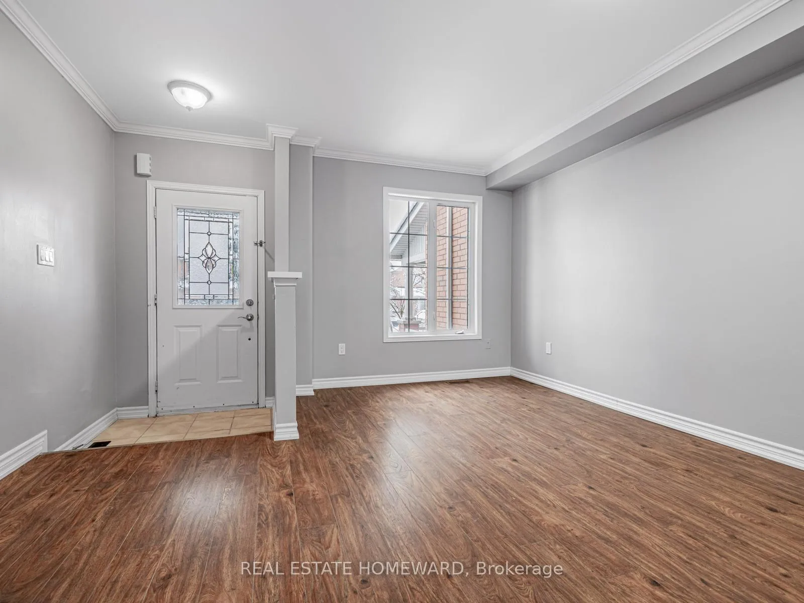 Photo 8 of 304 Flagstone Way, Newmarket, Woodland Hill — HOMEH