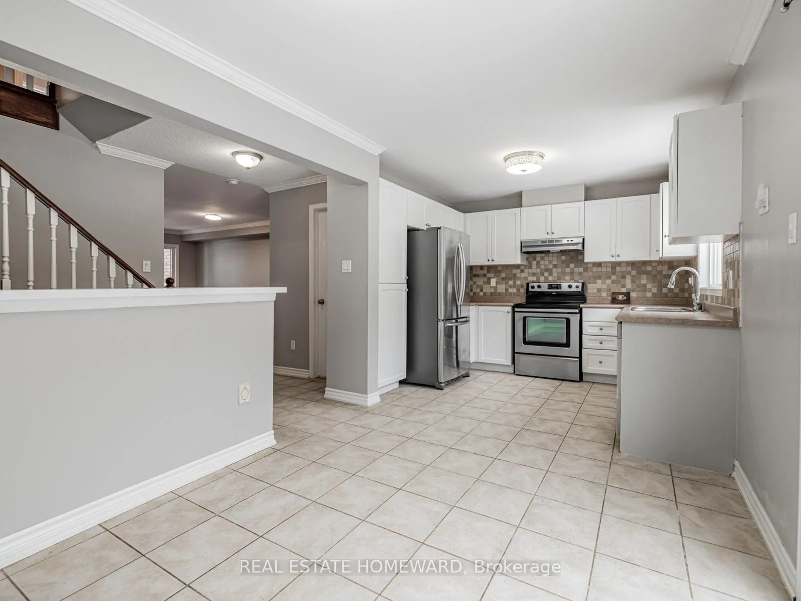 Photo 18 of 304 Flagstone Way, Newmarket, Woodland Hill — HOMEH