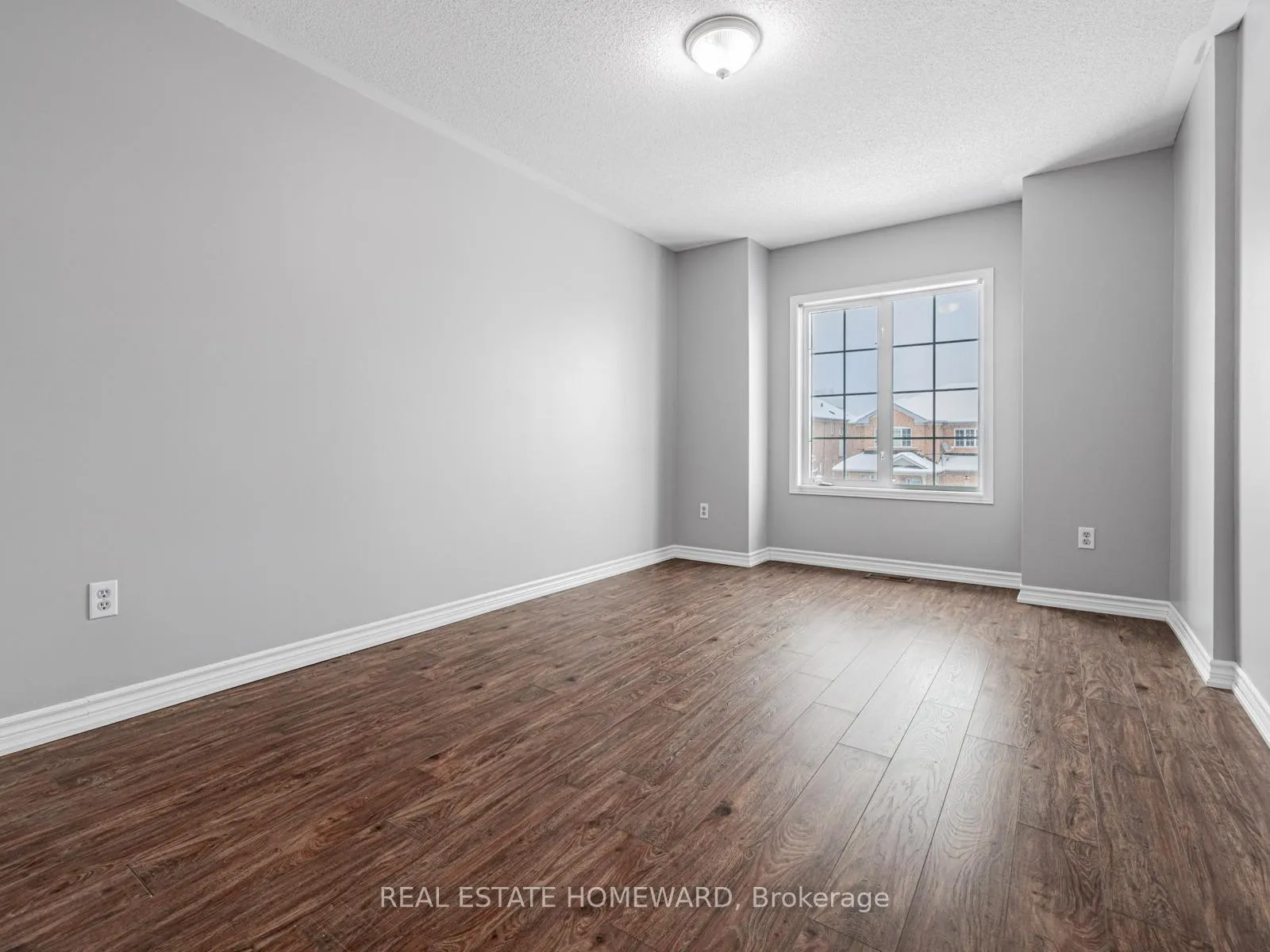 Photo 19 of 304 Flagstone Way, Newmarket, Woodland Hill — HOMEH