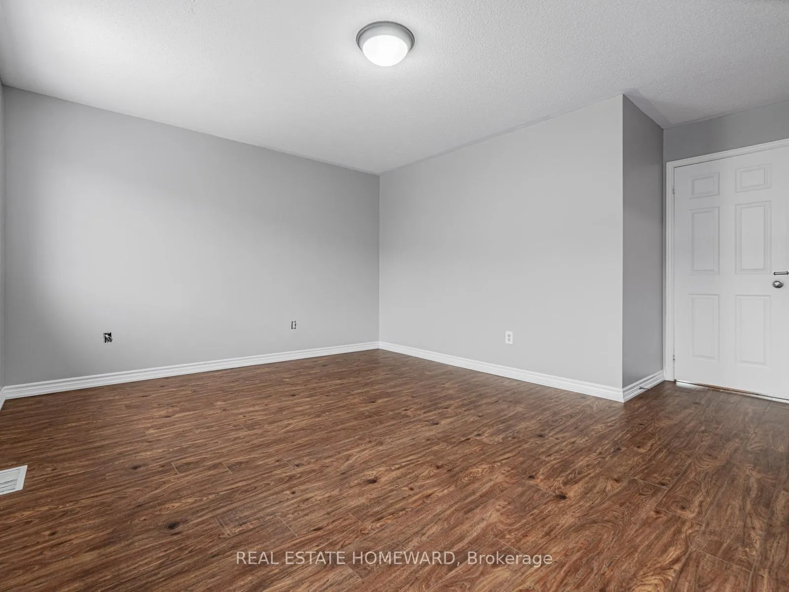 Photo 24 of 304 Flagstone Way, Newmarket, Woodland Hill — HOMEH