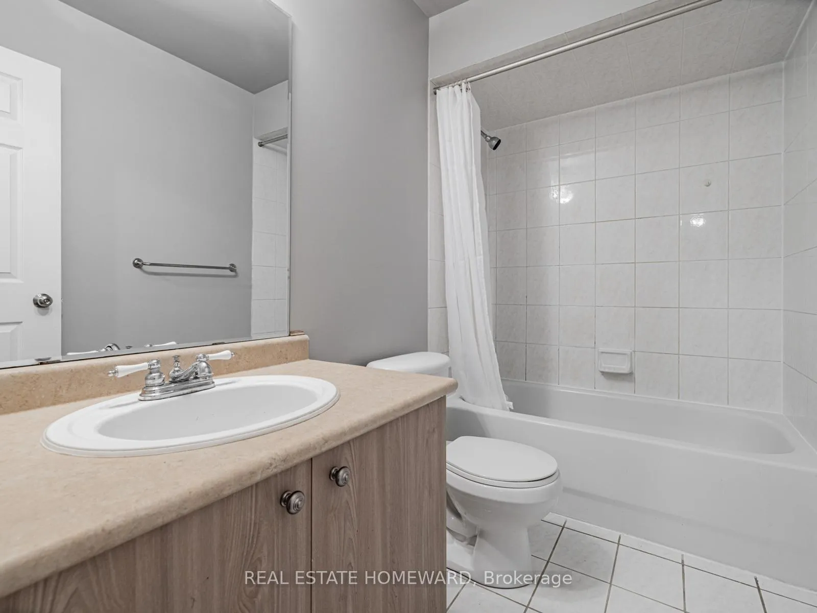 Photo 29 of 304 Flagstone Way, Newmarket, Woodland Hill — HOMEH