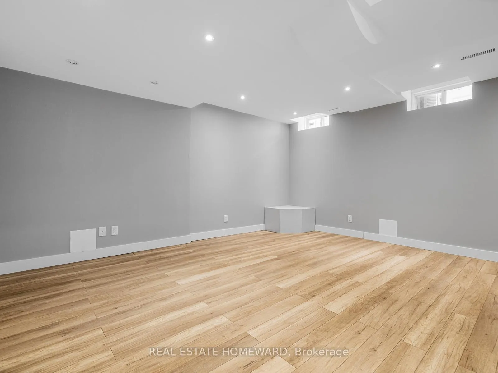 Photo 30 of 304 Flagstone Way, Newmarket, Woodland Hill — HOMEH