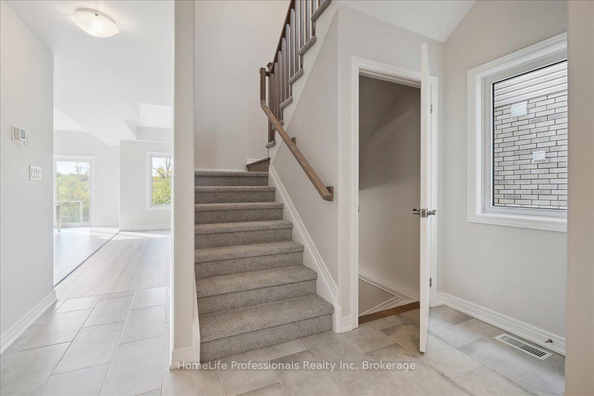 Photo 20 of 52 Wilson Drive, Thorold, Hurricane/Merrittville — HOMEH