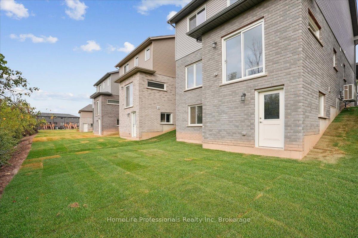 Photo 38 of 52 Wilson Drive, Thorold, Hurricane/Merrittville — HOMEH
