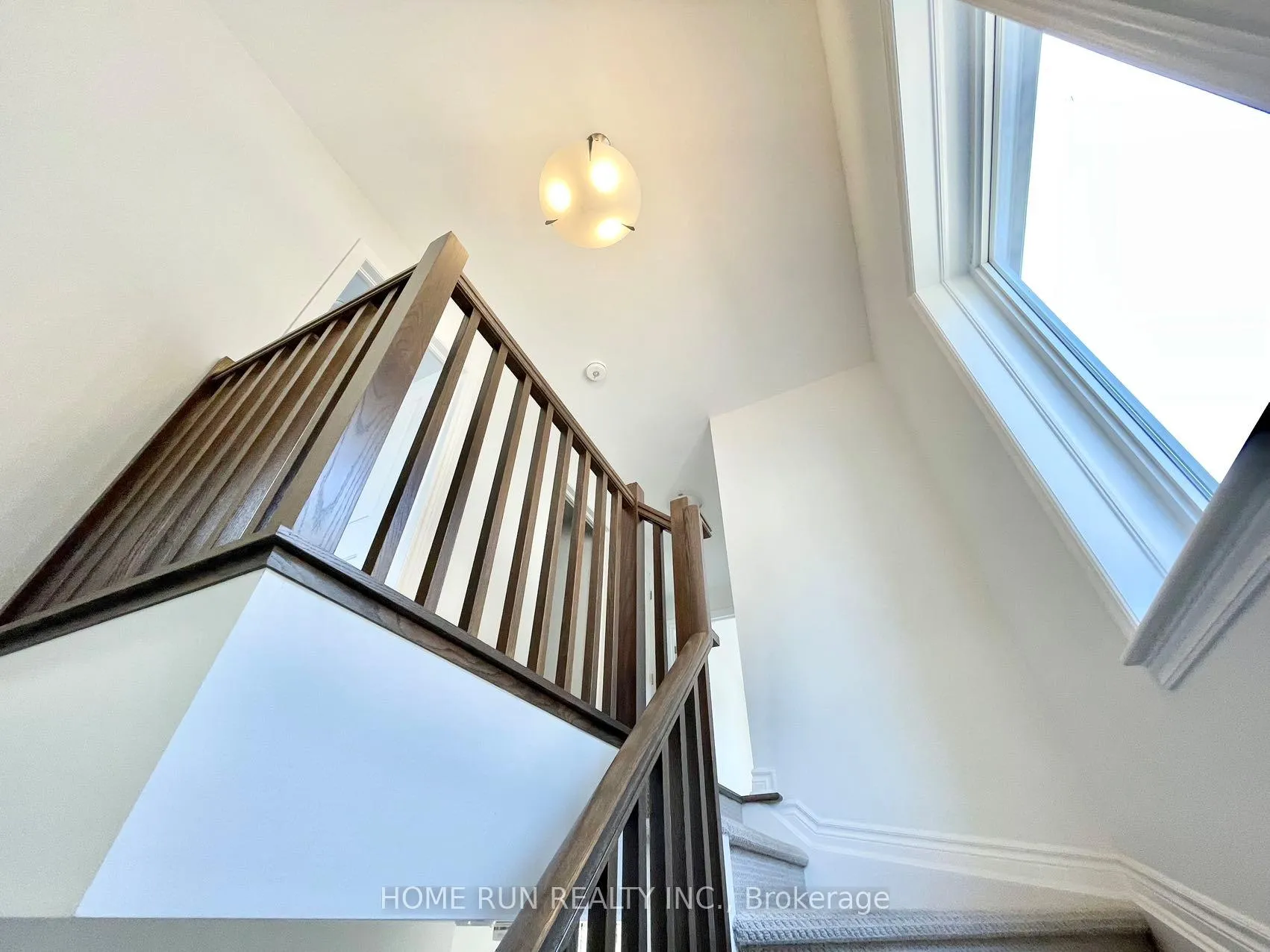 Photo 12 of 507 Borbridge Avenue, Ottawa, Riverside South/Gloucester Glen — HOMEH