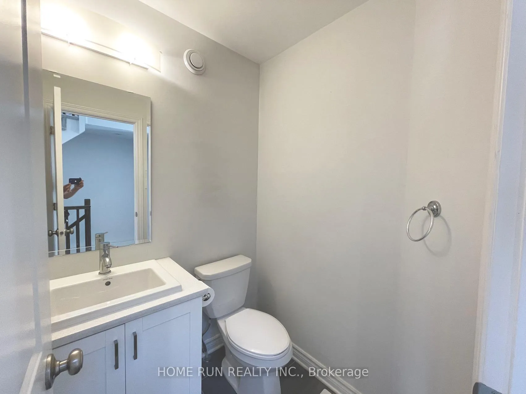 Photo 23 of 507 Borbridge Avenue, Ottawa, Riverside South/Gloucester Glen — HOMEH