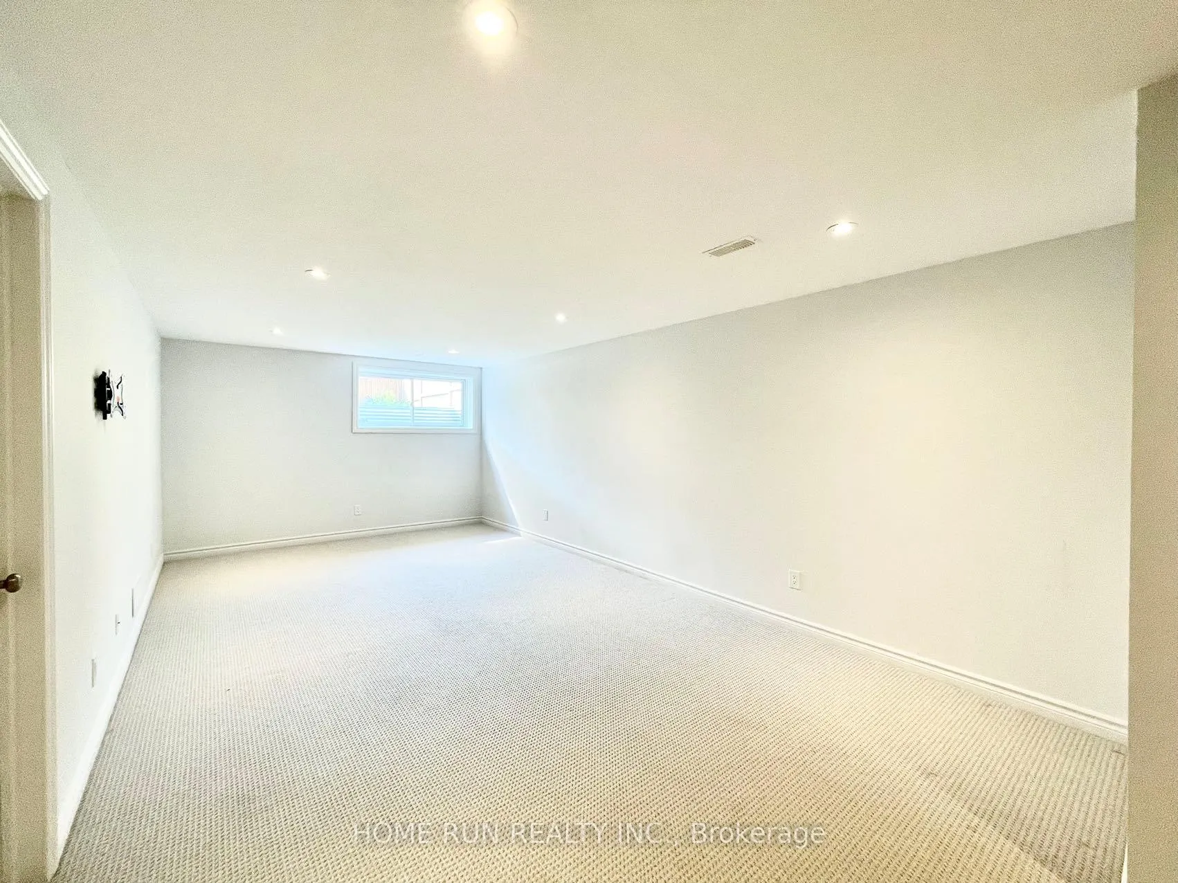 Photo 25 of 507 Borbridge Avenue, Ottawa, Riverside South/Gloucester Glen — HOMEH