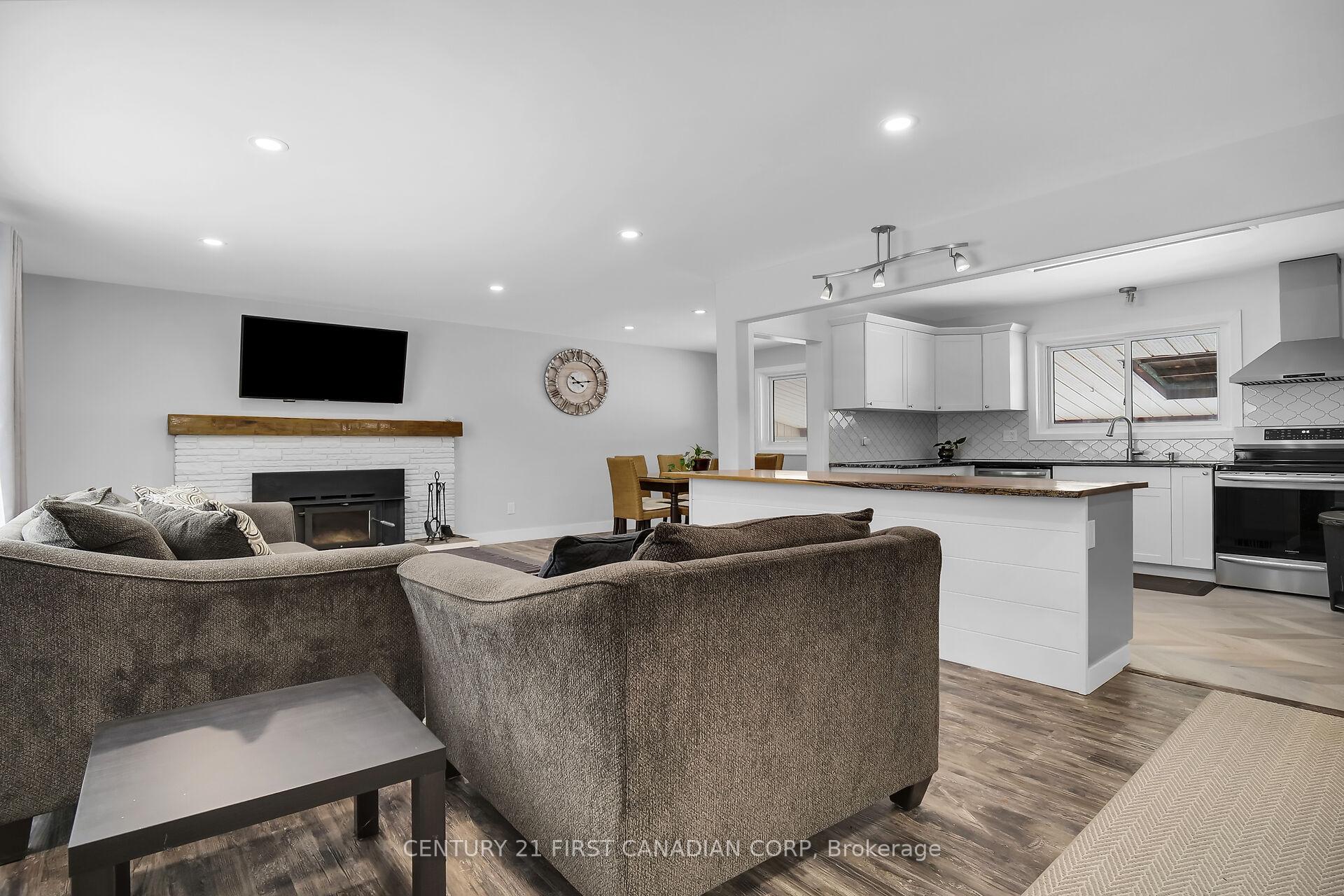 Photo 2 of 2735 Hamilton Road, Thames Centre, Rural Thames Centre — HOMEH
