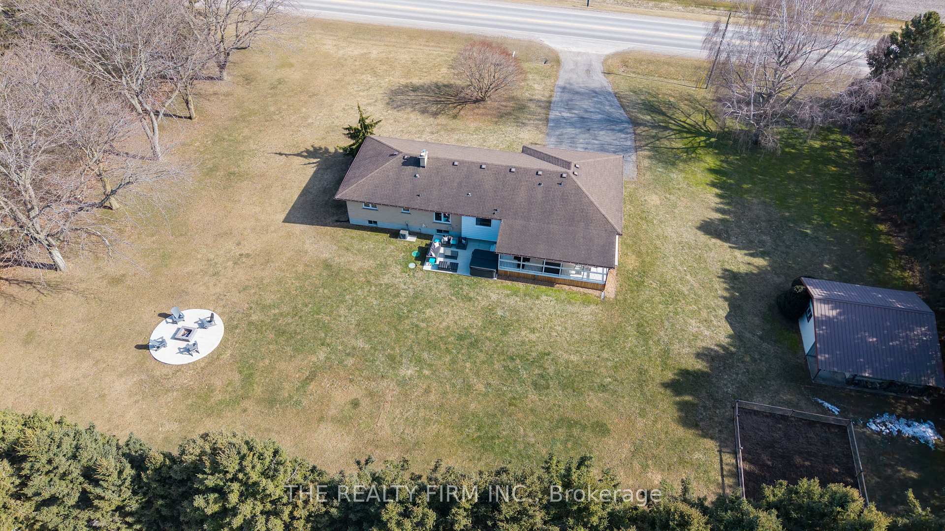 Photo 4 of 8178 Glendon Drive, Strathroy-Caradoc, Rural Strathroy-Caradoc — HOMEH