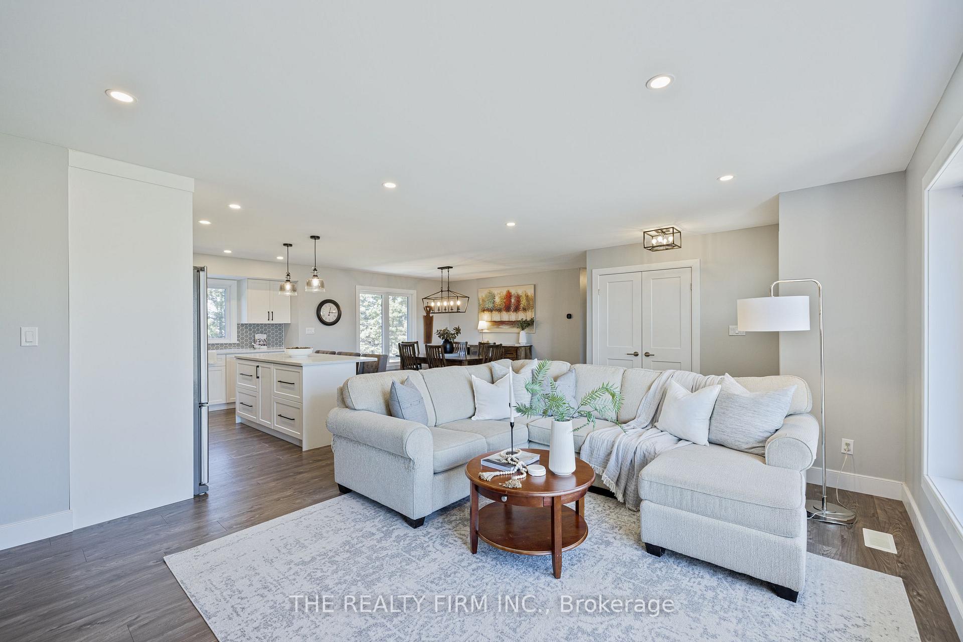 Photo 8 of 8178 Glendon Drive, Strathroy-Caradoc, Rural Strathroy-Caradoc — HOMEH