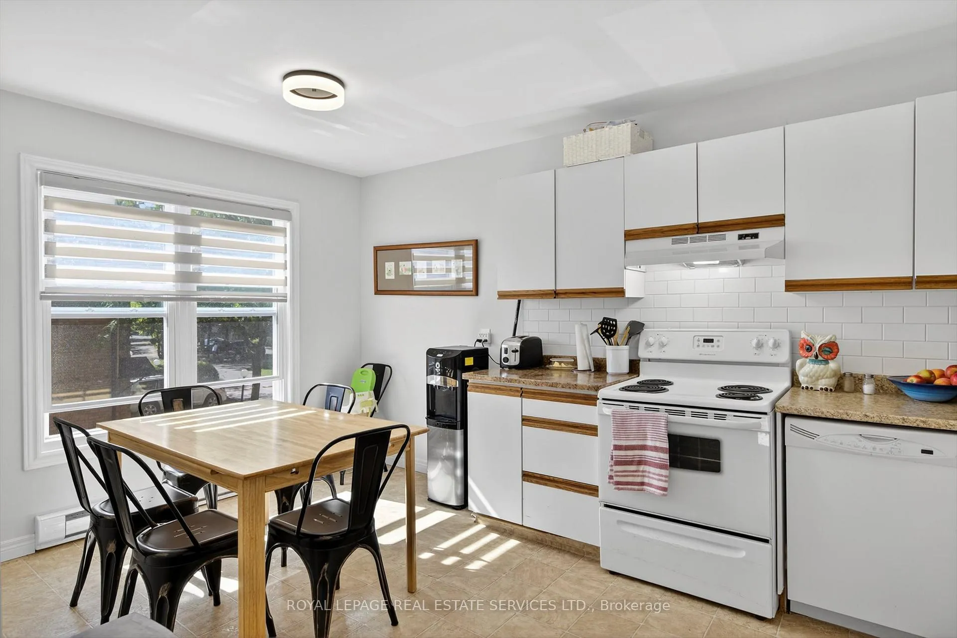 Photo 15 of Unit 308, 2650 Marsdale Drive, Peterborough, Ashburnham Ward 4 — HOMEH
