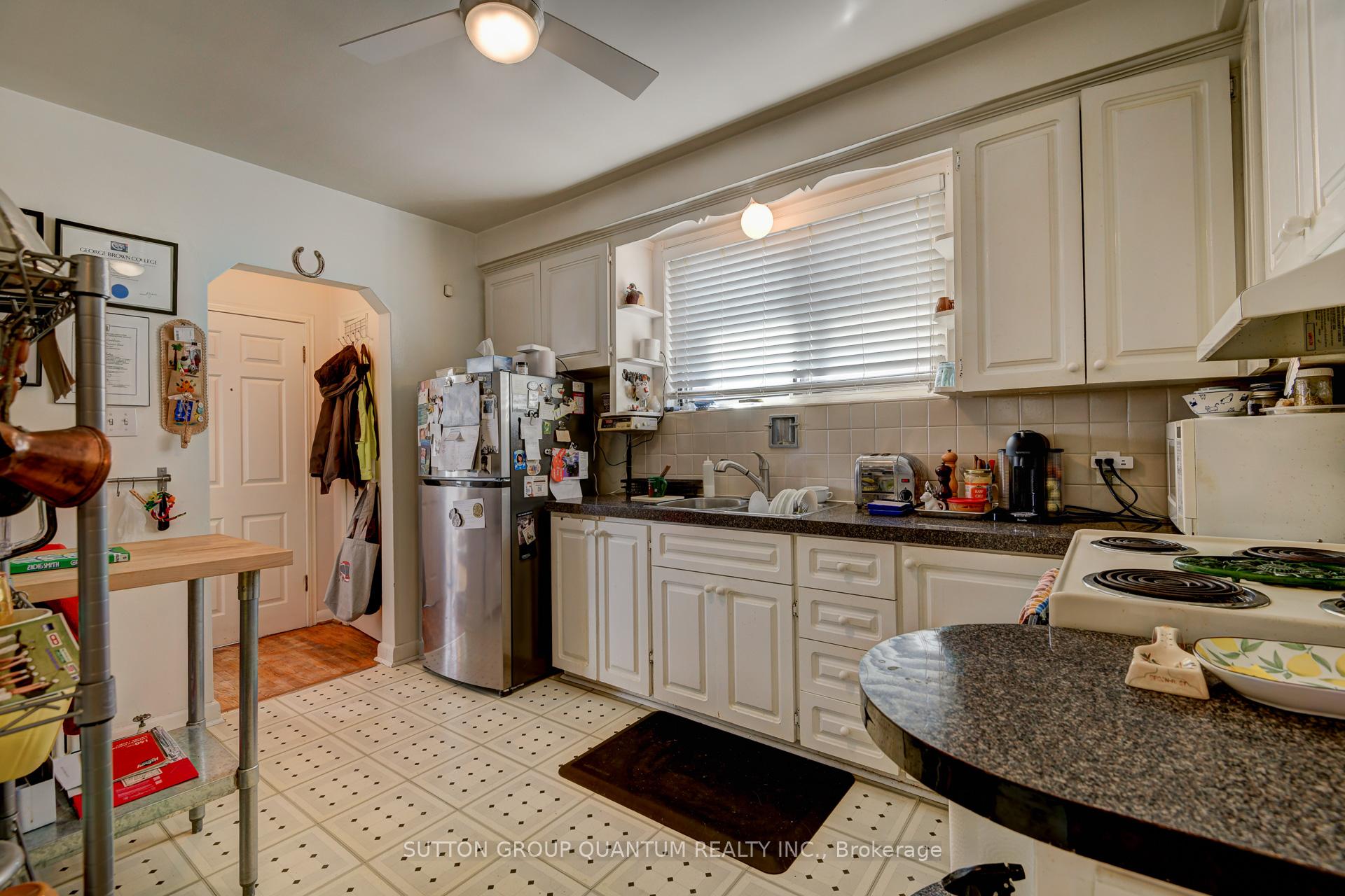 Photo 18 of 10 Hanson Road, Toronto, Oakwood Village — HOMEH