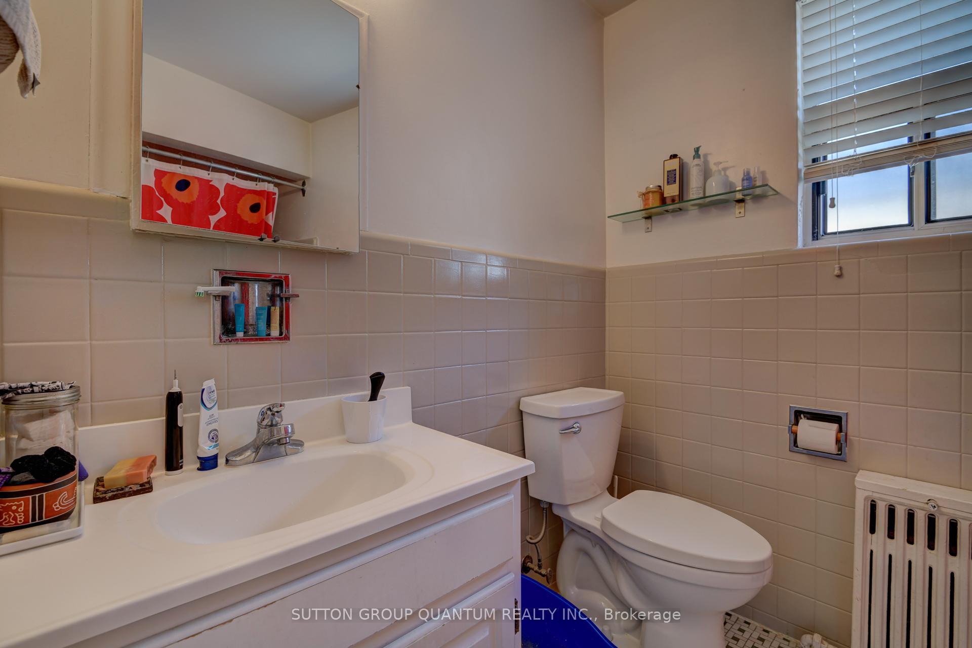 Photo 22 of 10 Hanson Road, Toronto, Oakwood Village — HOMEH