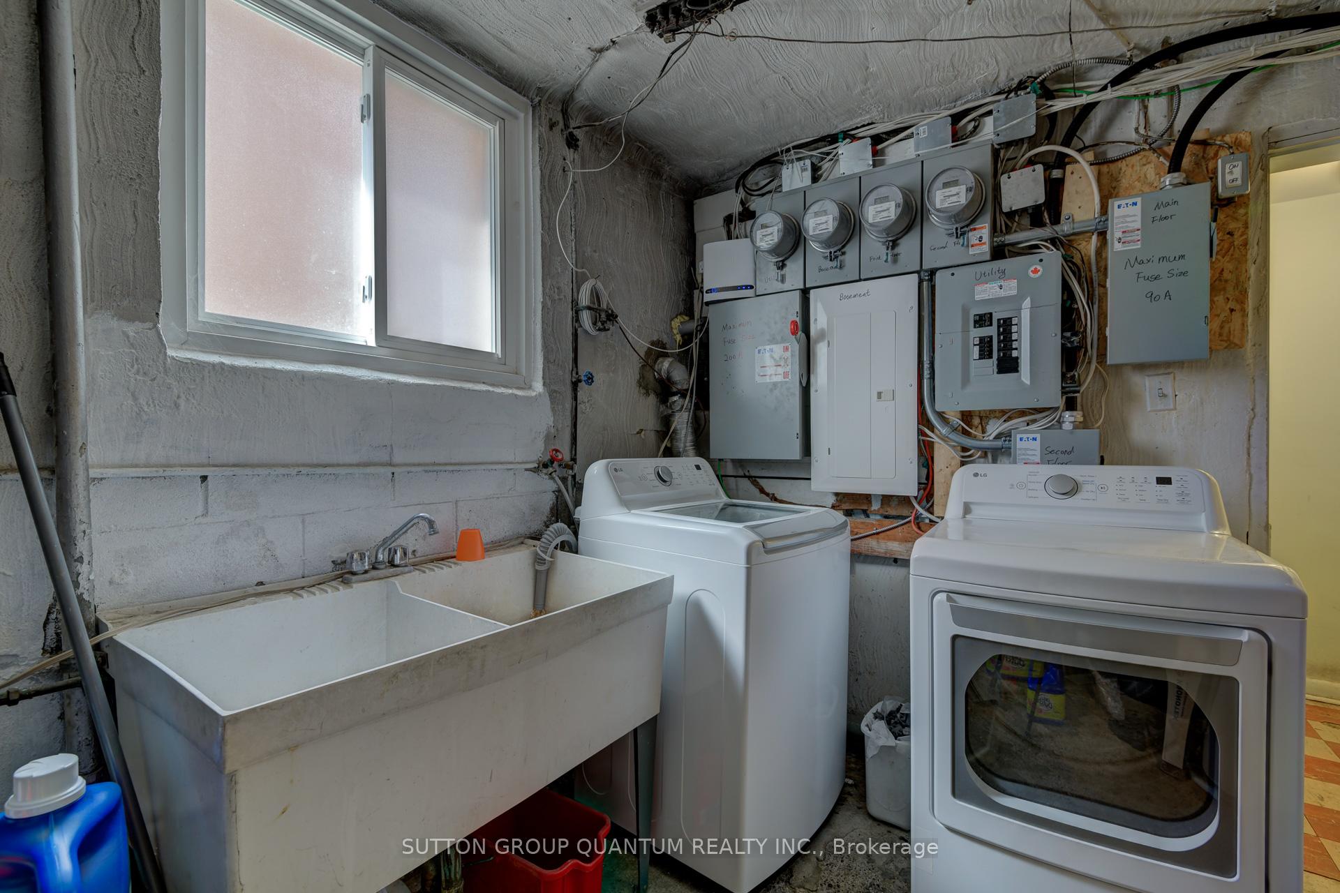 Photo 24 of 10 Hanson Road, Toronto, Oakwood Village — HOMEH