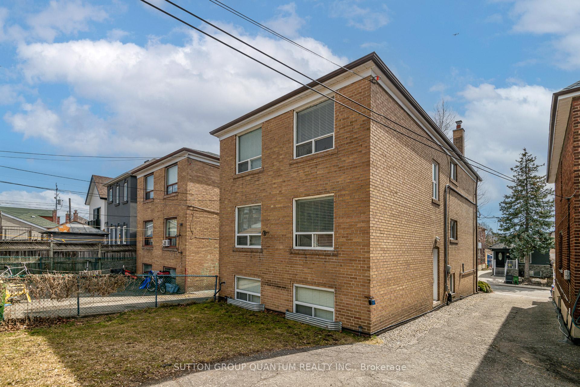 Photo 27 of 10 Hanson Road, Toronto, Oakwood Village — HOMEH