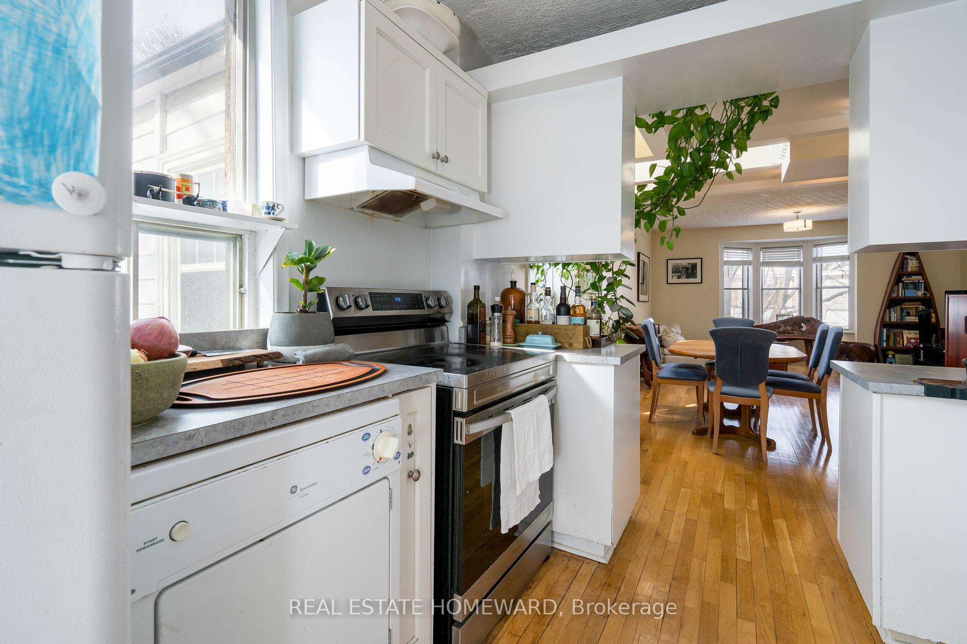 Photo 40 of 125 Boultbee Avenue, Toronto, Blake-Jones — HOMEH