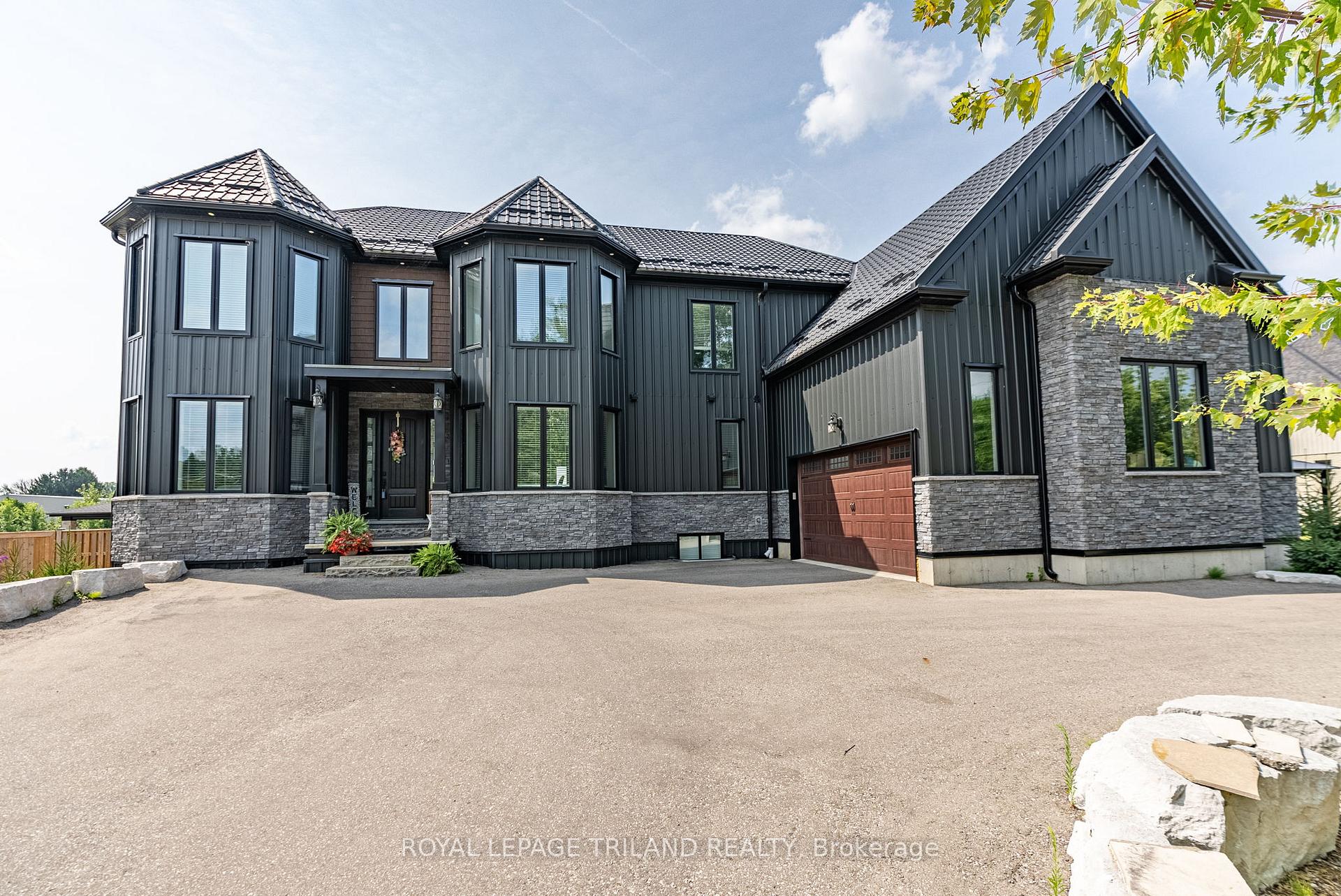 Photo 1 of 22345 Allen Road, Strathroy-Caradoc, Rural Strathroy-Caradoc — HOMEH