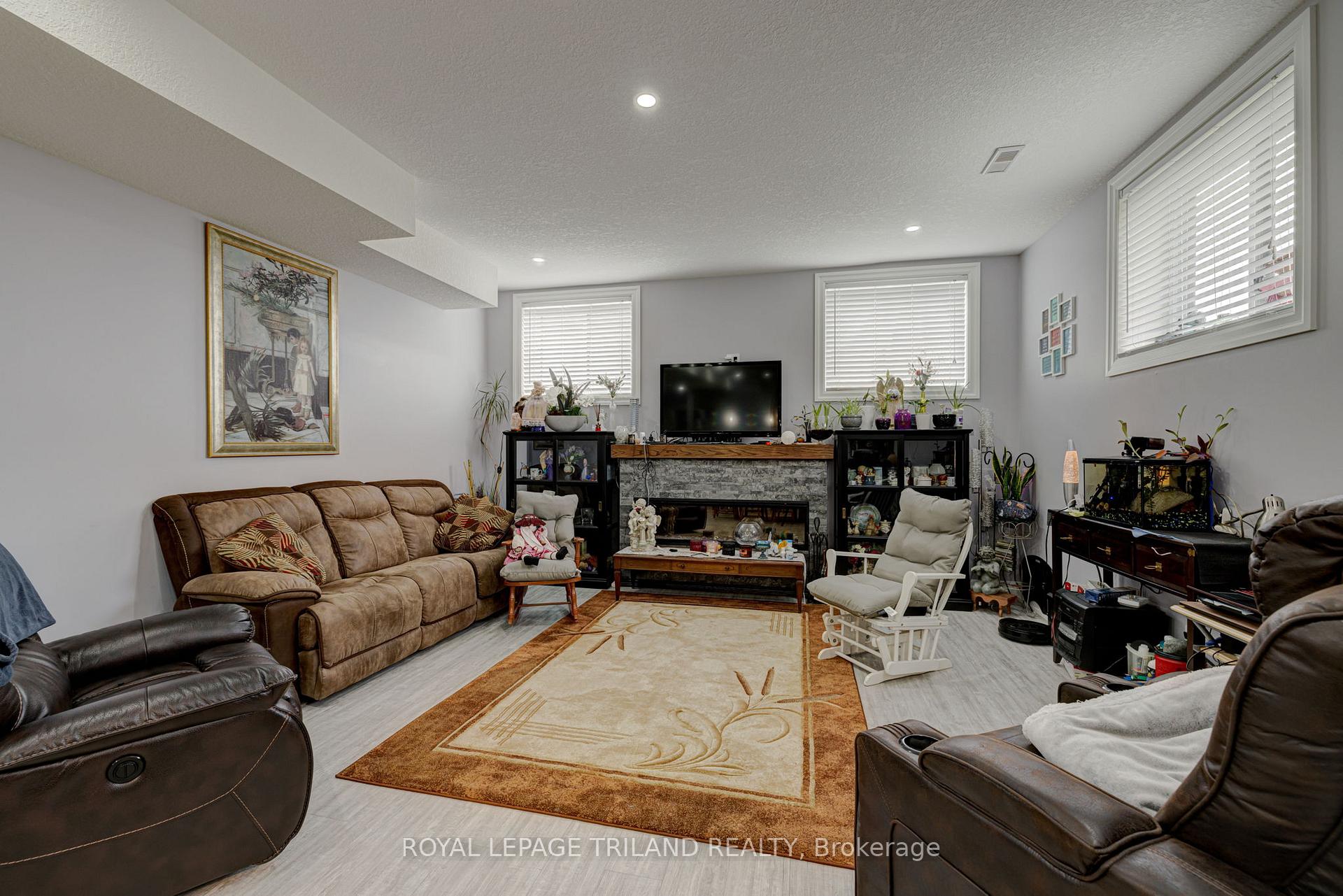 Photo 35 of 22345 Allen Road, Strathroy-Caradoc, Rural Strathroy-Caradoc — HOMEH