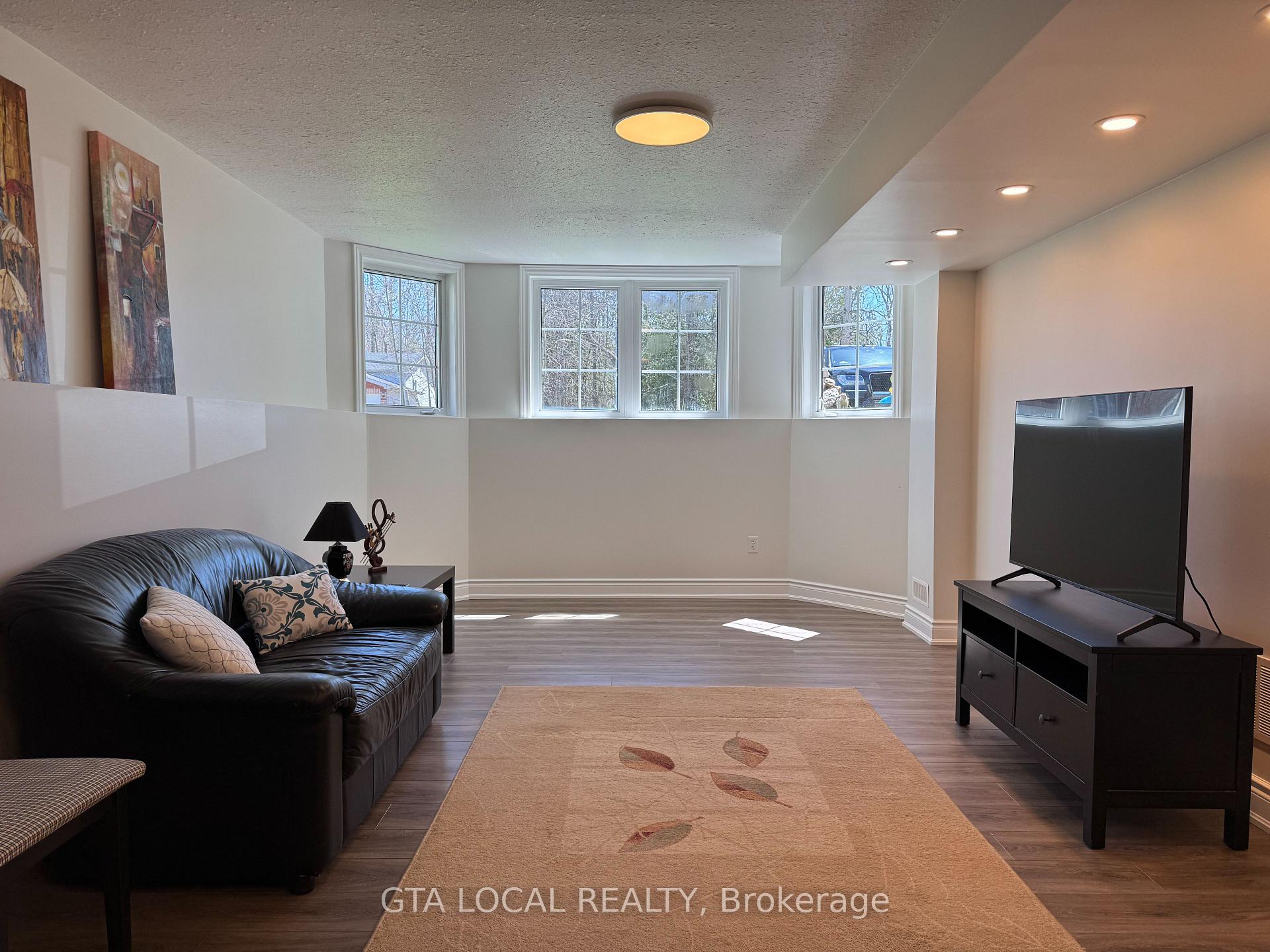 Photo 11 of 98 Osborne Street, Tay, Victoria Harbour — HOMEH