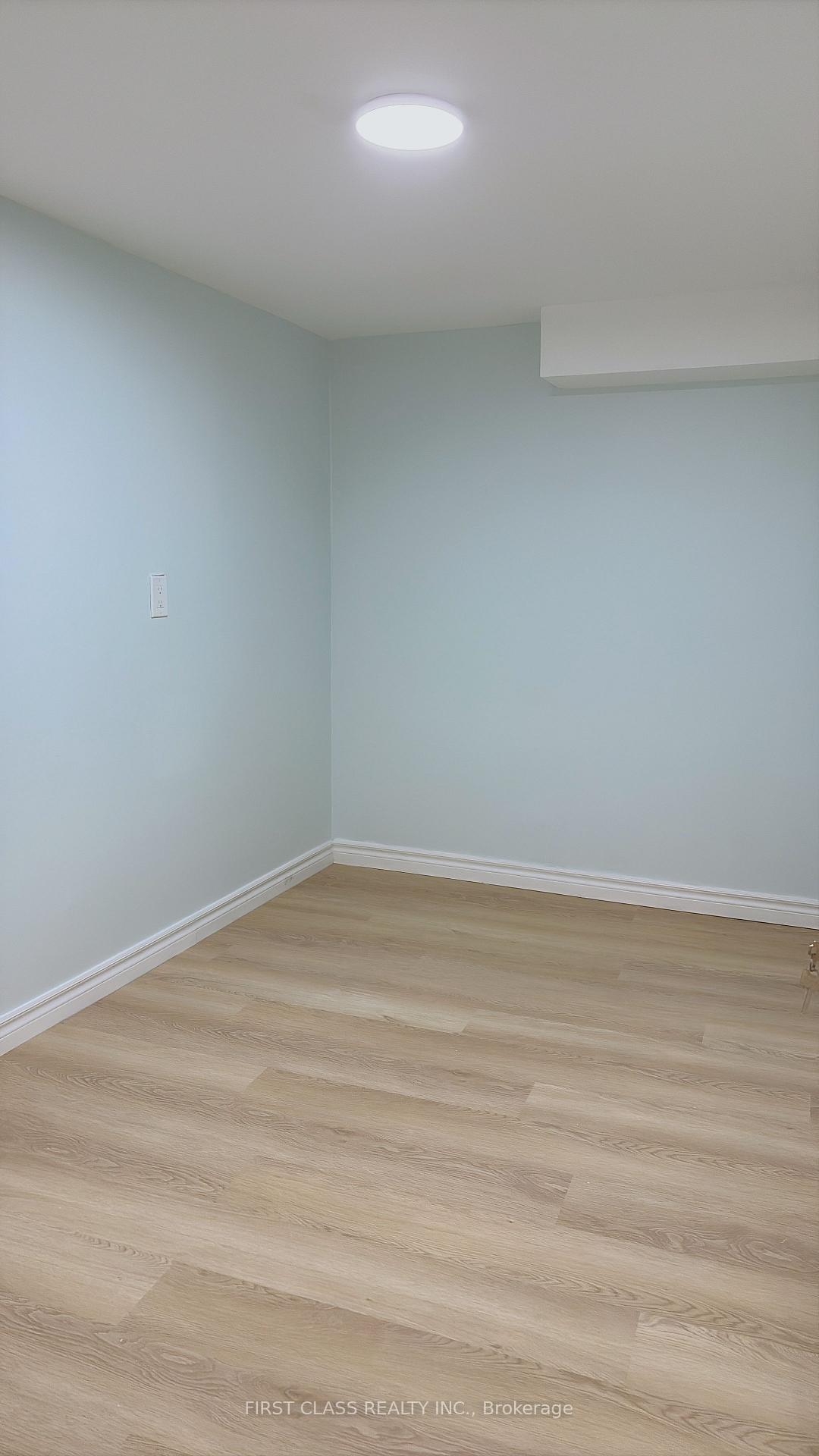 Photo 2 of 63 Triangle Villas Drive, Scarborough, Steeles — HOMEH