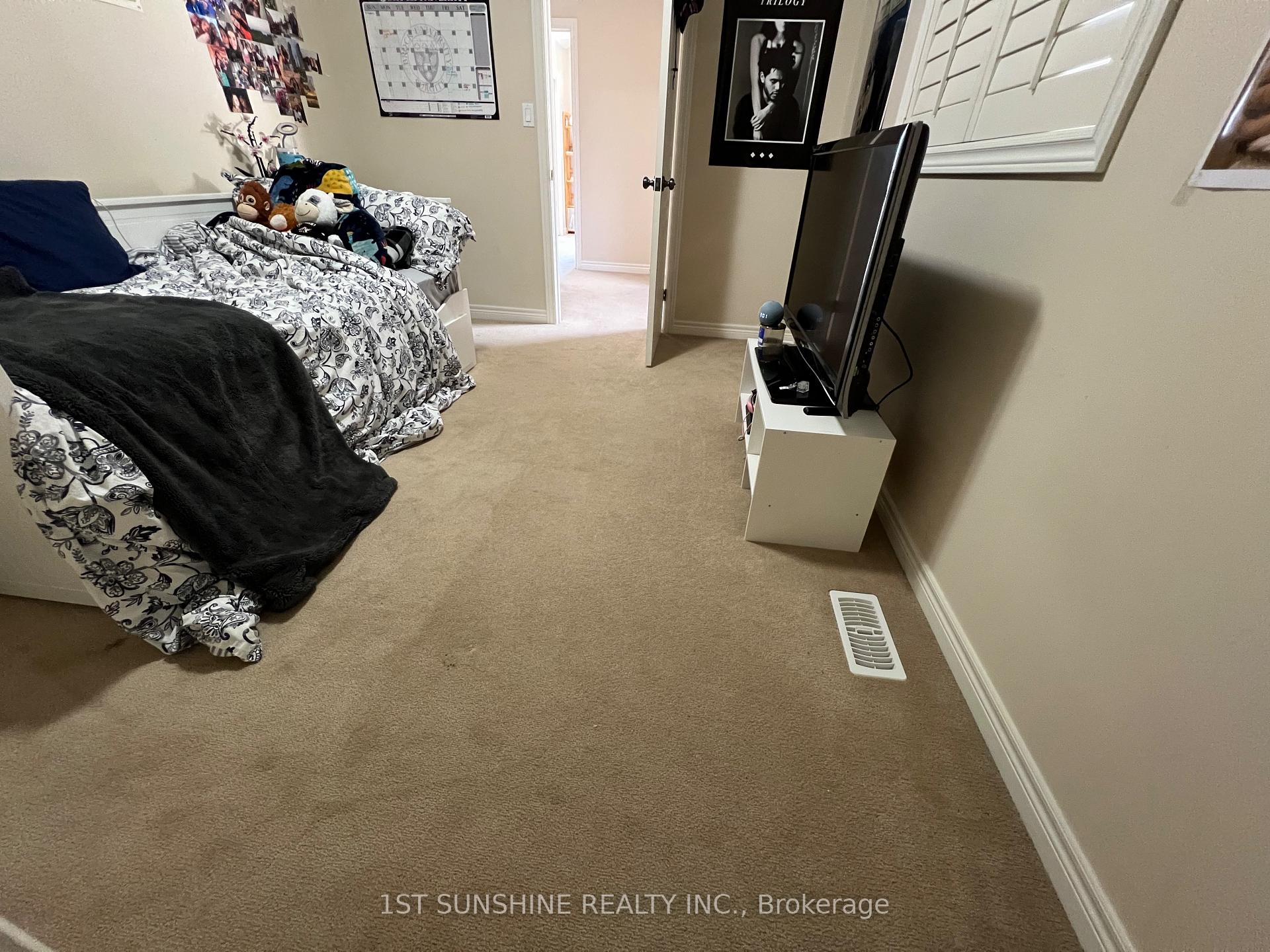 Photo 2 of Unit Upper, 56 Tuliptree Road, Thorold, Confederation Heights — HOMEH
