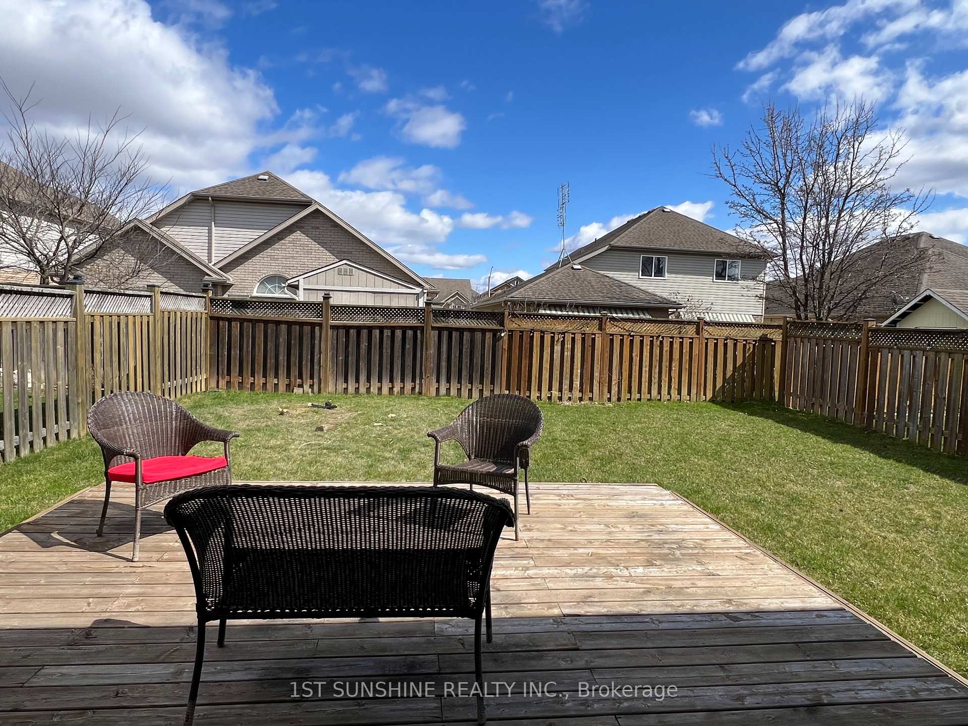 Photo 6 of Unit Upper, 56 Tuliptree Road, Thorold, Confederation Heights — HOMEH