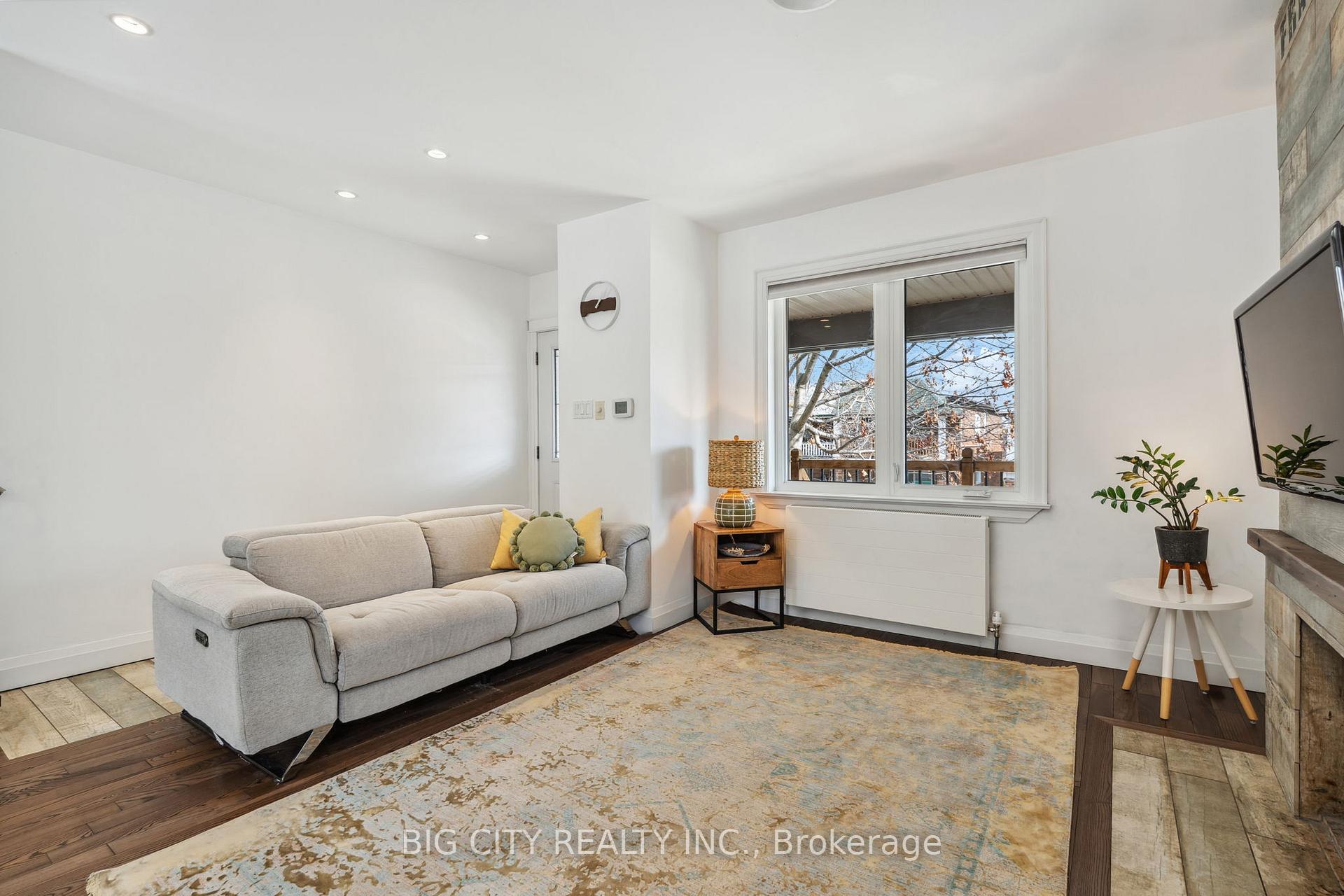 Photo 5 of 114 Robina Avenue W, Toronto, Oakwood Village — HOMEH