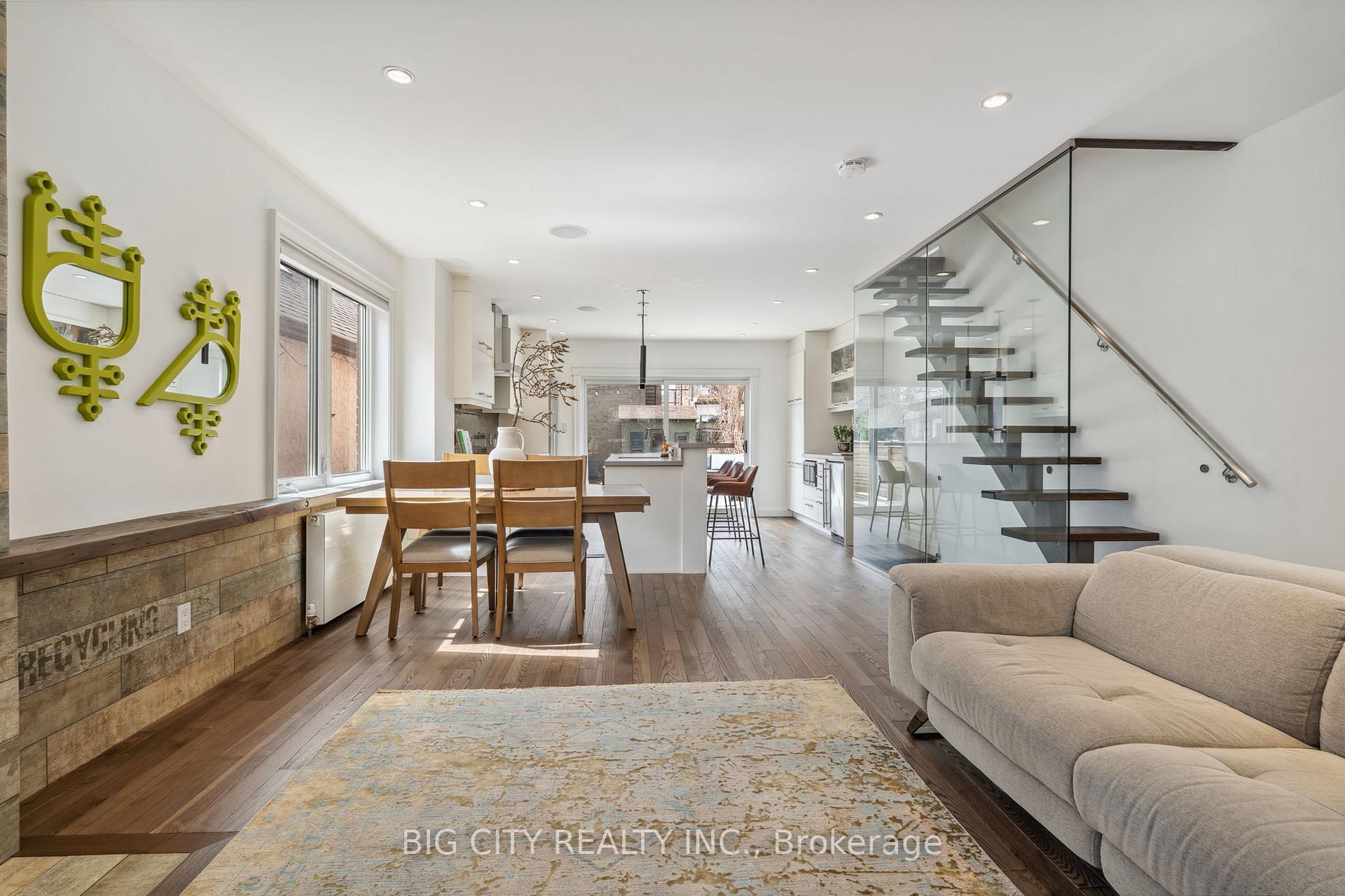 Photo 6 of 114 Robina Avenue W, Toronto, Oakwood Village — HOMEH