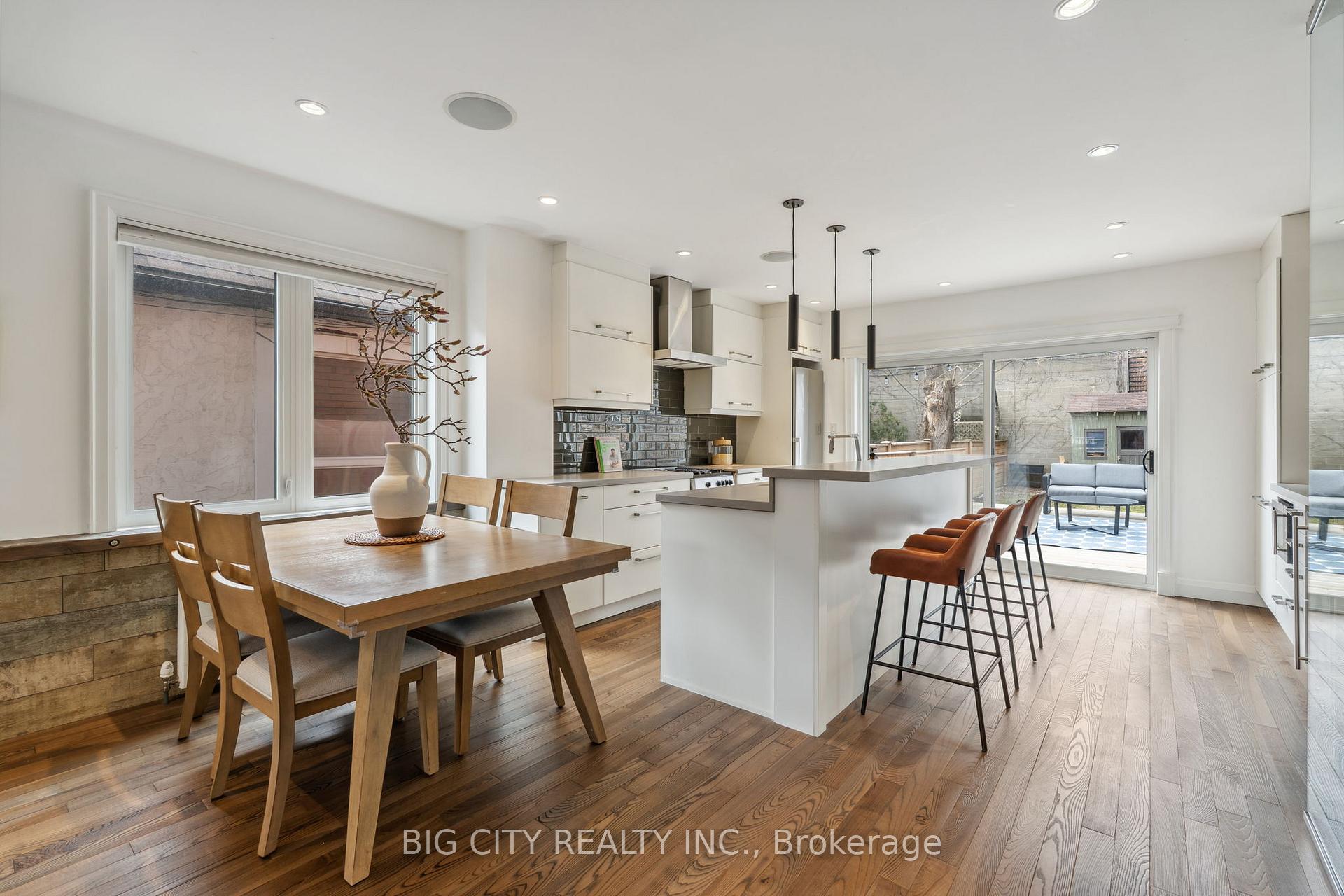 Photo 8 of 114 Robina Avenue W, Toronto, Oakwood Village — HOMEH