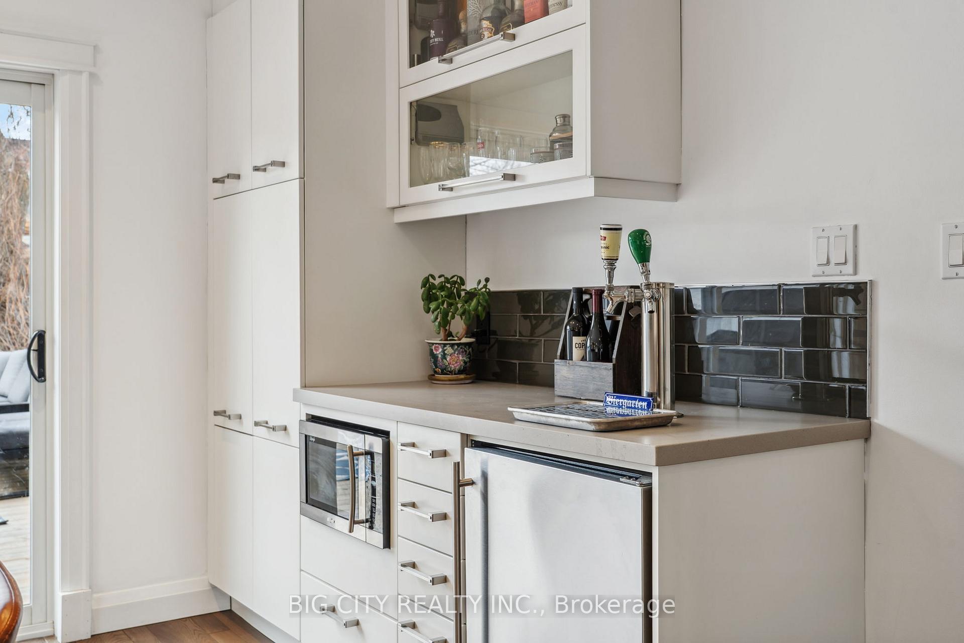Photo 12 of 114 Robina Avenue W, Toronto, Oakwood Village — HOMEH