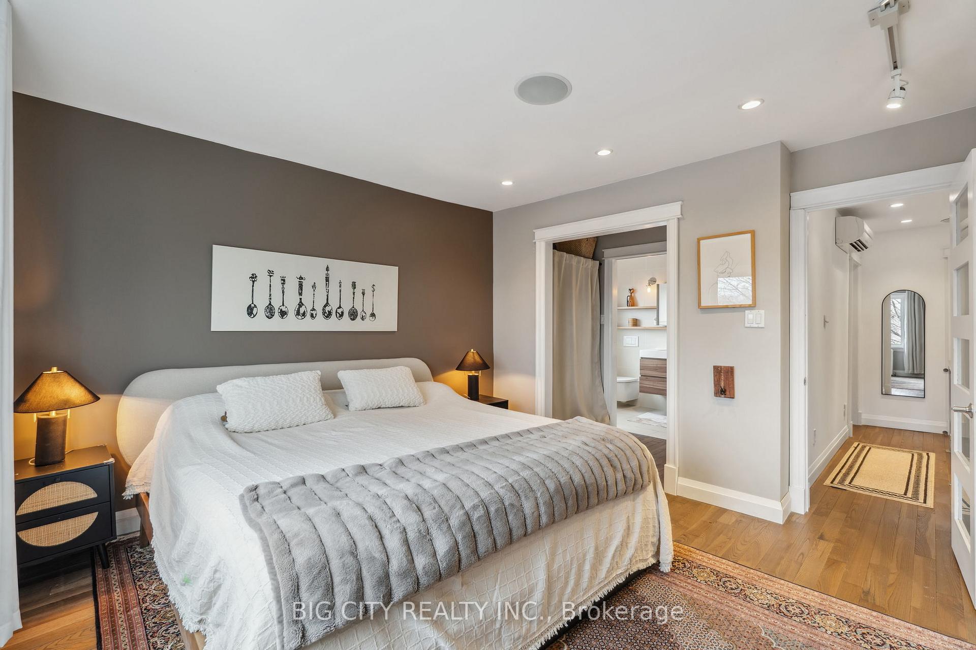 Photo 15 of 114 Robina Avenue W, Toronto, Oakwood Village — HOMEH