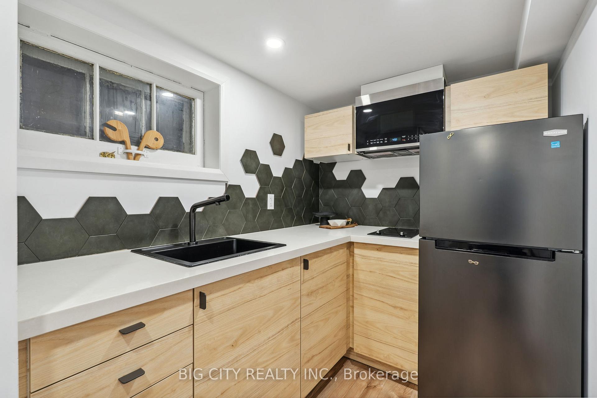 Photo 24 of 114 Robina Avenue W, Toronto, Oakwood Village — HOMEH