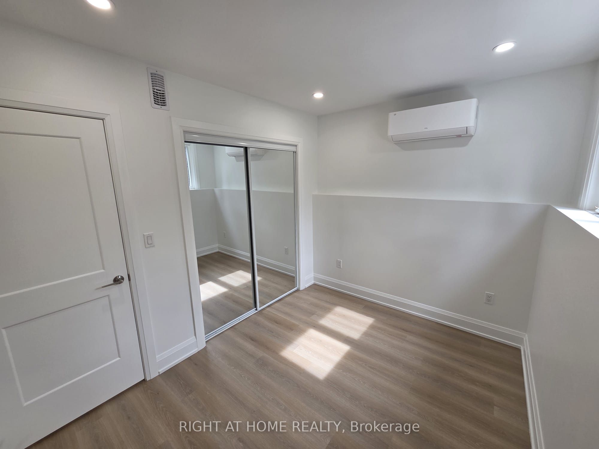 Photo 7 of Unit LGS, 696 Winona Drive, Toronto, Oakwood Village — HOMEH