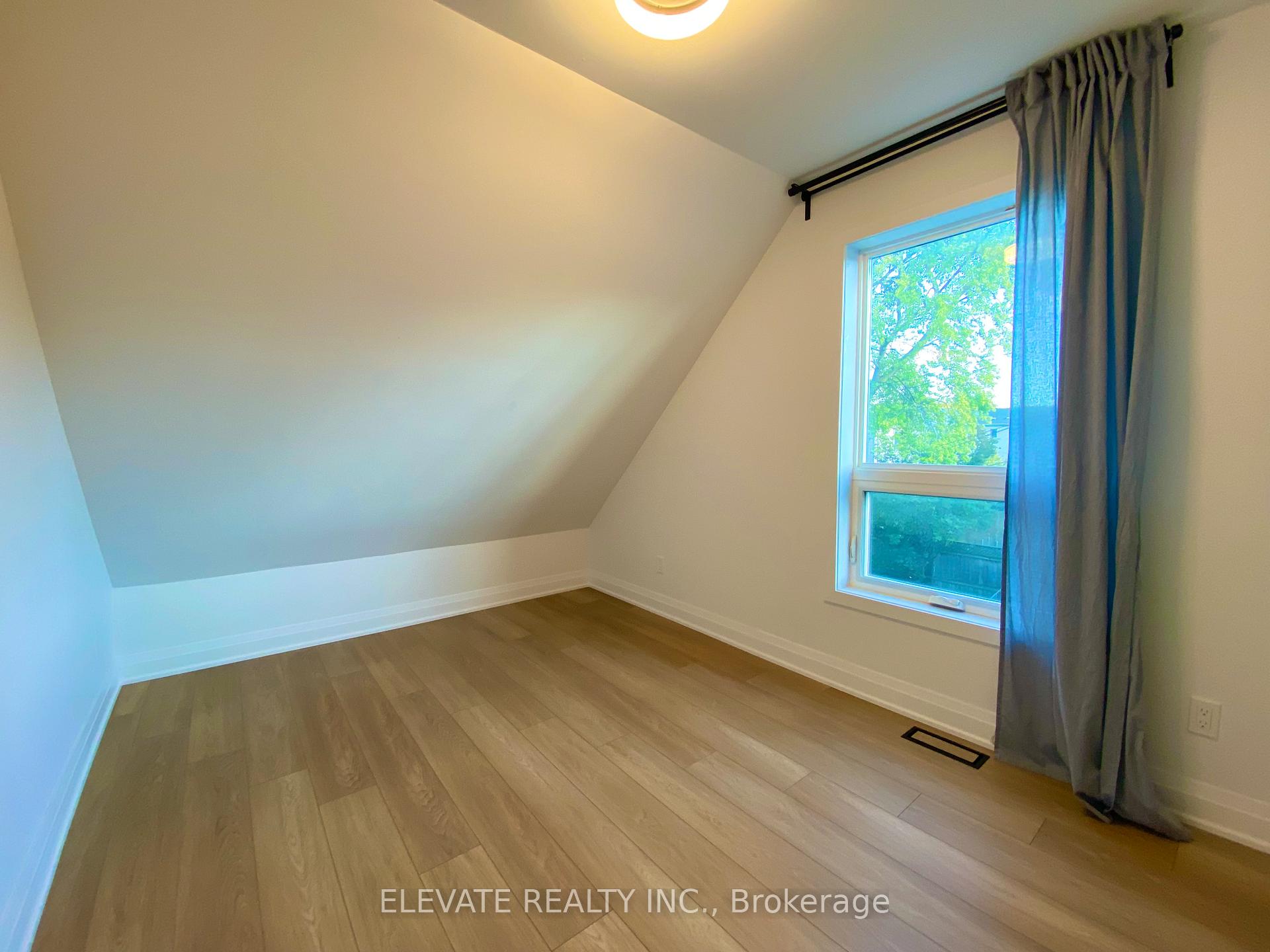 Photo 7 of 202 Glebemount Avenue, Toronto, Danforth Village-East York — HOMEH