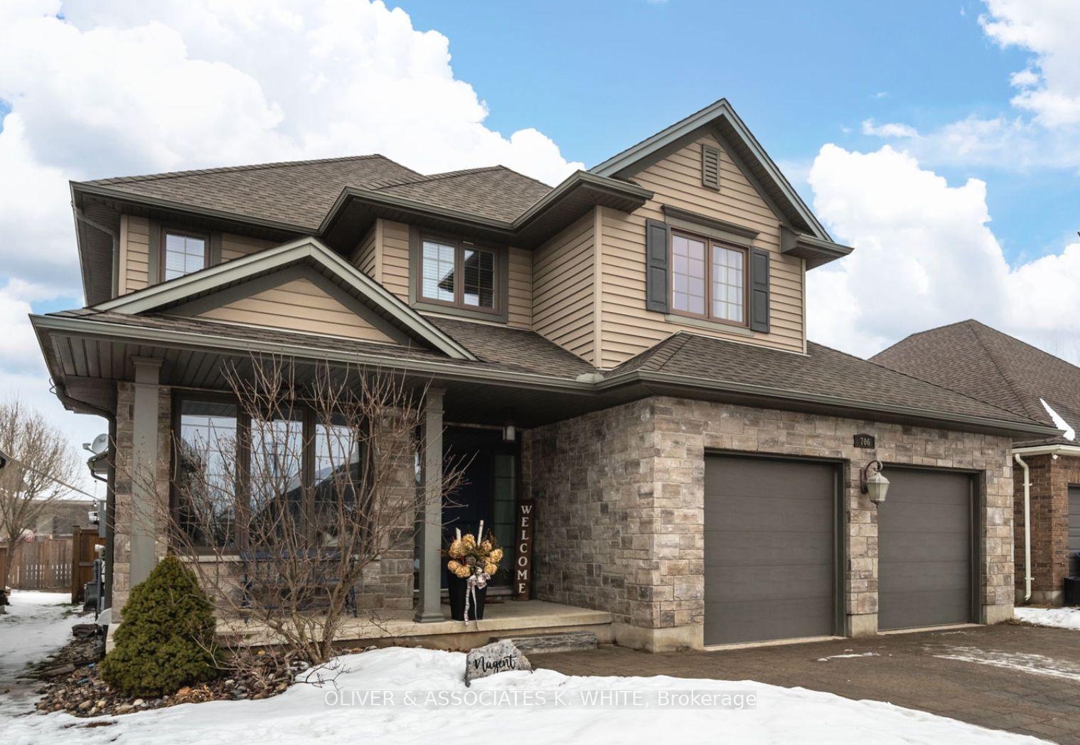 Front of 706 Bennett Crescent