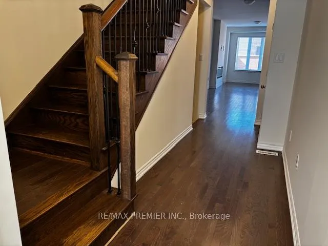 Photo 5 of 10 Donald Ficht Crescent, Brampton, Northwest Brampton — HOMEH