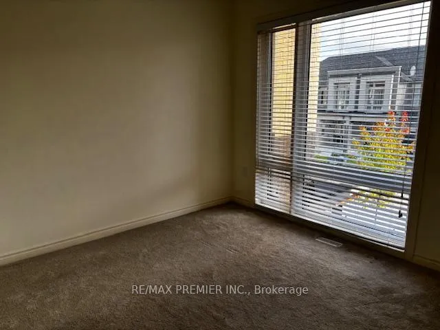 Photo 11 of 10 Donald Ficht Crescent, Brampton, Northwest Brampton — HOMEH