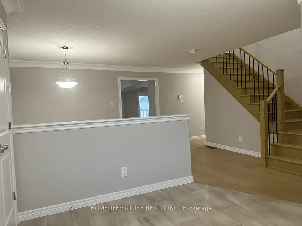 Photo 3 of 507 Clayton Avenue, Peterborough, Monaghan Ward 2 — HOMEH