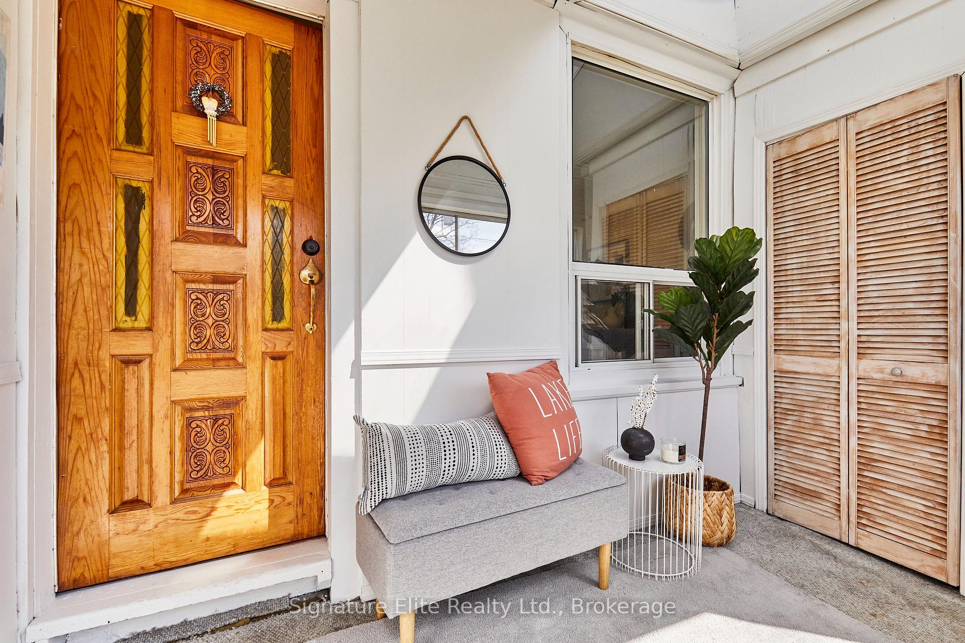 Photo 3 of 808 Sammon Avenue, Toronto, Danforth Village-East York — HOMEH