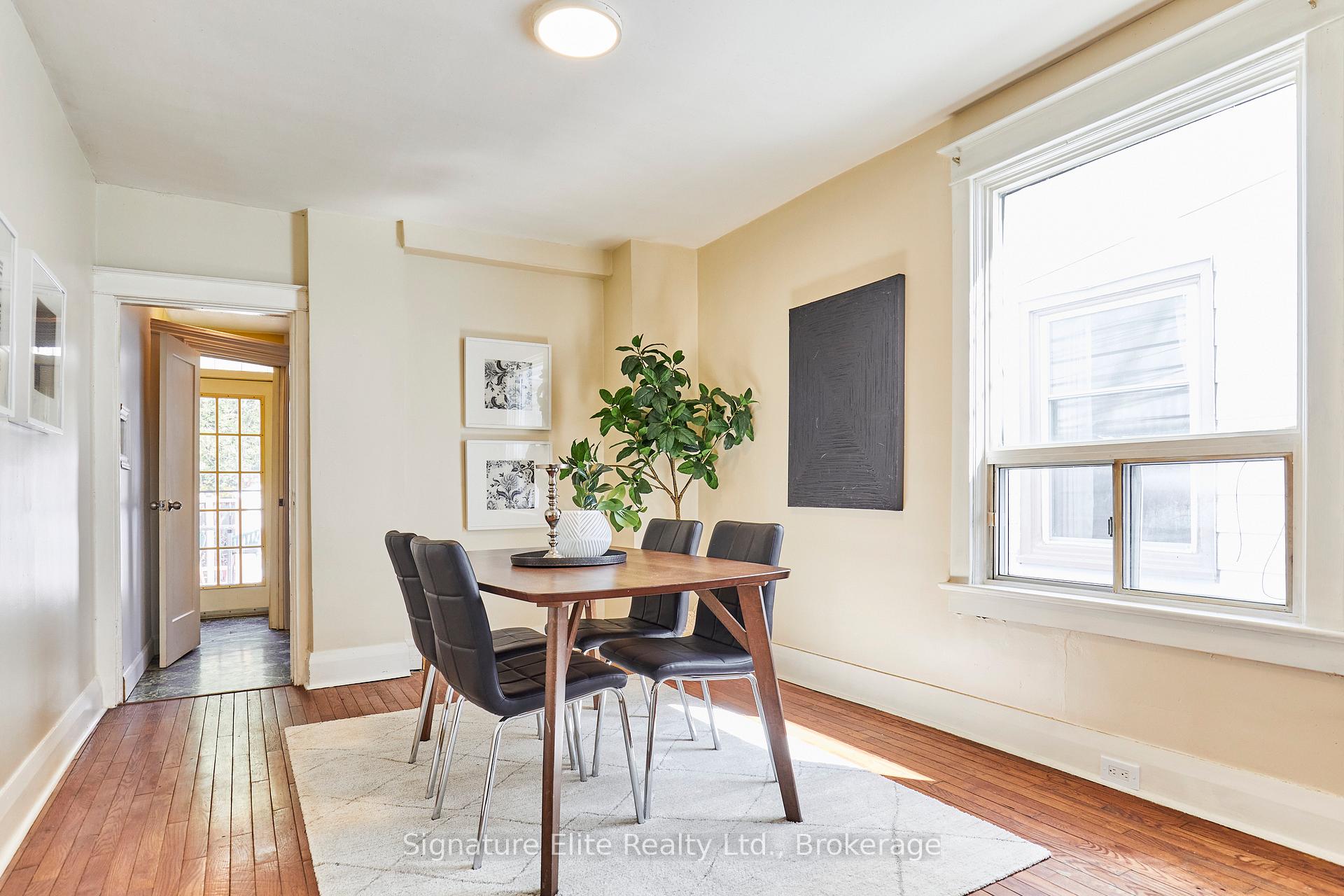 Photo 7 of 808 Sammon Avenue, Toronto, Danforth Village-East York — HOMEH