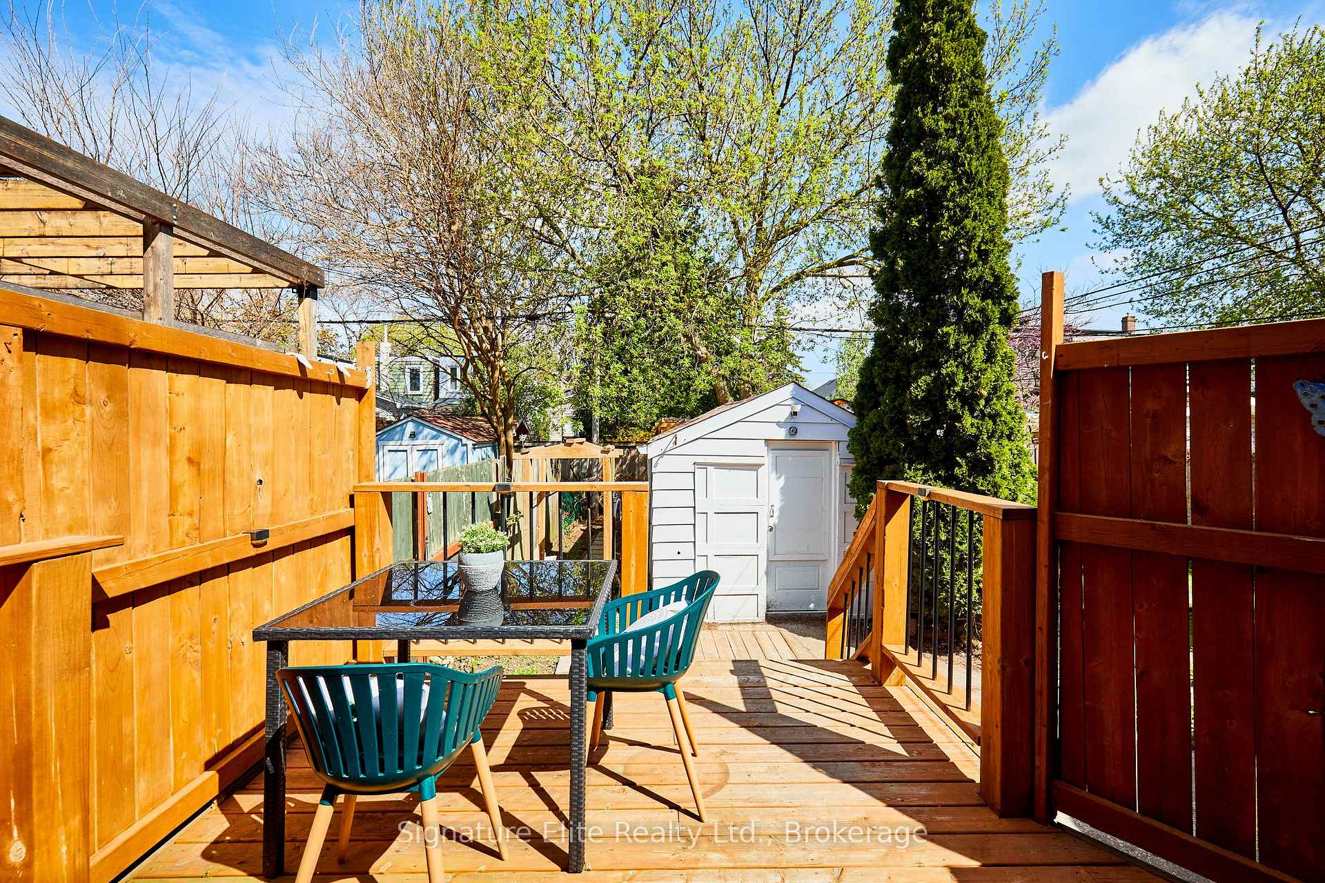 Photo 12 of 808 Sammon Avenue, Toronto, Danforth Village-East York — HOMEH