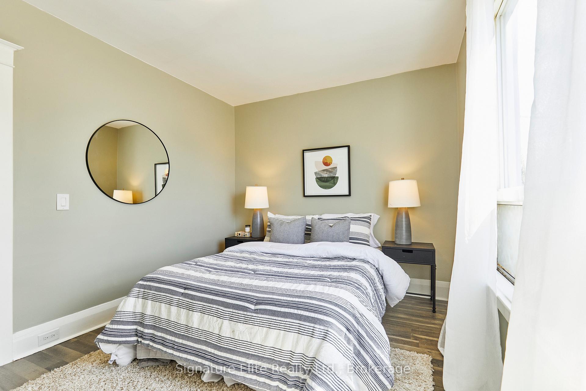 Photo 19 of 808 Sammon Avenue, Toronto, Danforth Village-East York — HOMEH